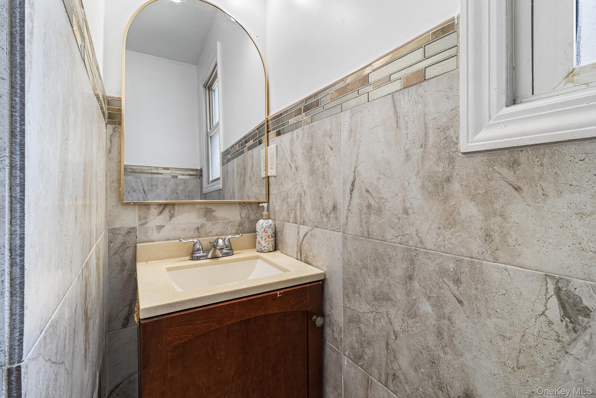 Single Family Lawson Street Nassau County, NY 11550, MLS-1038742-14