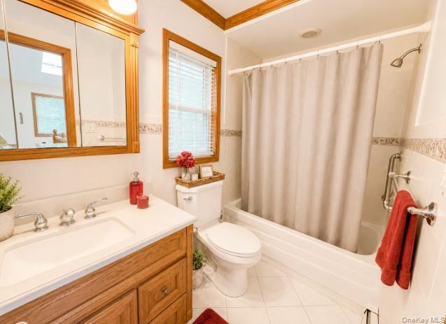 Single Family Forest Lane Suffolk County, NY 11727, MLS-1038745-22