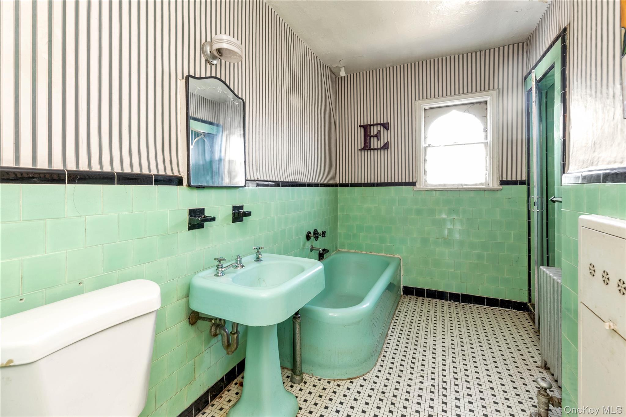 Single Family 90th Street Queens, NY 11369, MLS-1038746-16