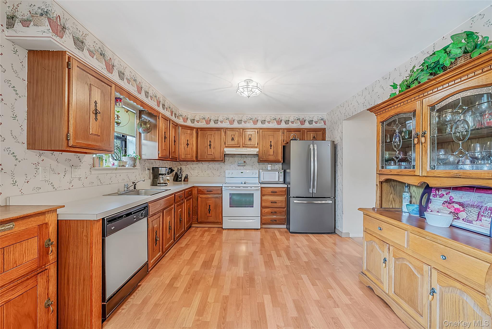 Single Family Rutland Road  Suffolk County, NY 11950, MLS-1038776-13