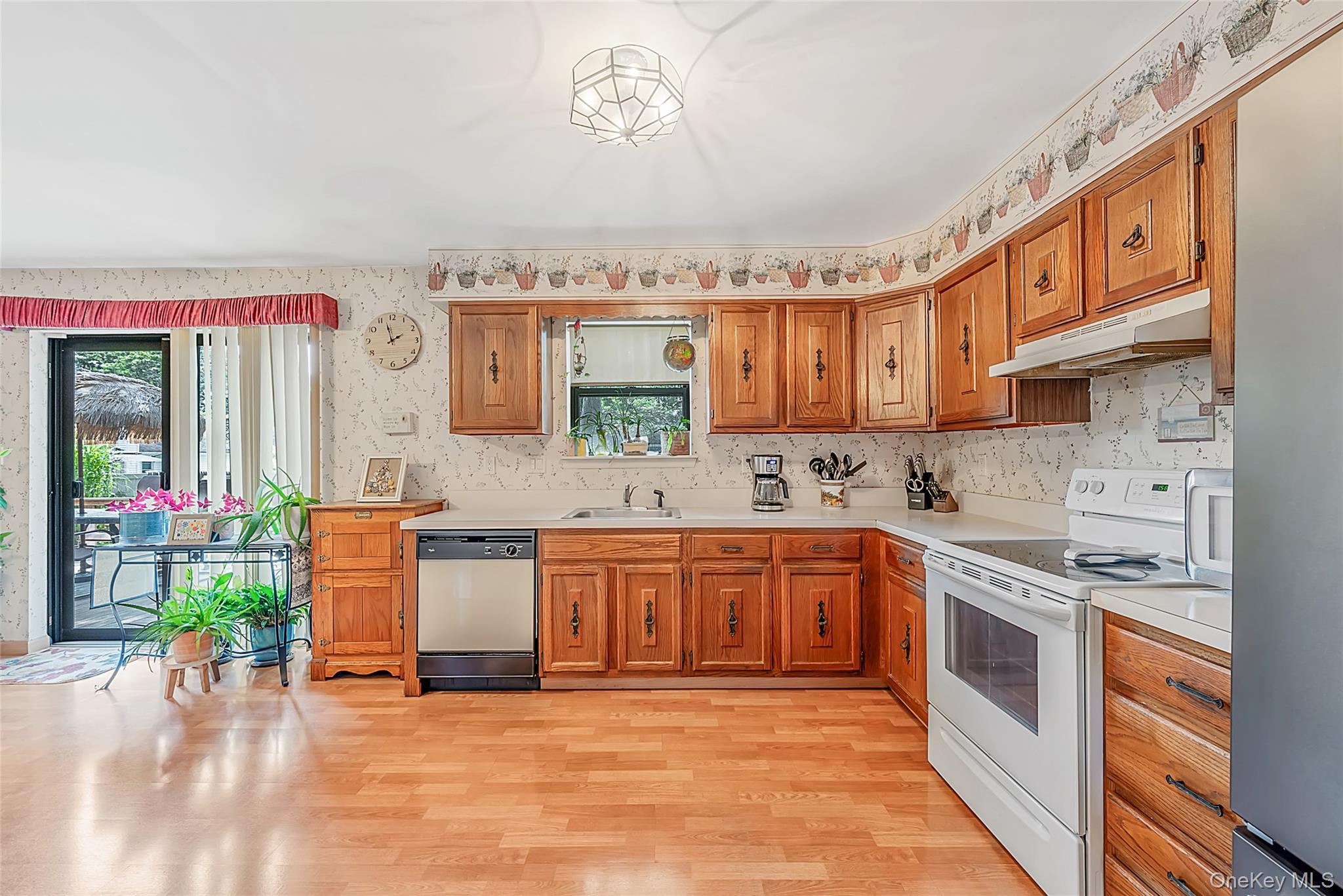 Single Family Rutland Road  Suffolk County, NY 11950, MLS-1038776-14