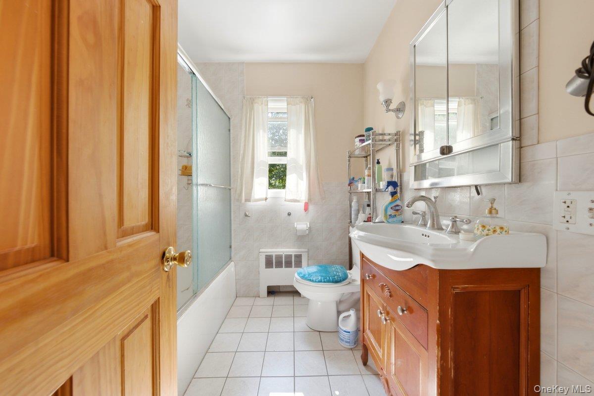 Single Family First Street Westchester County, NY 10704, MLS-1038781-10