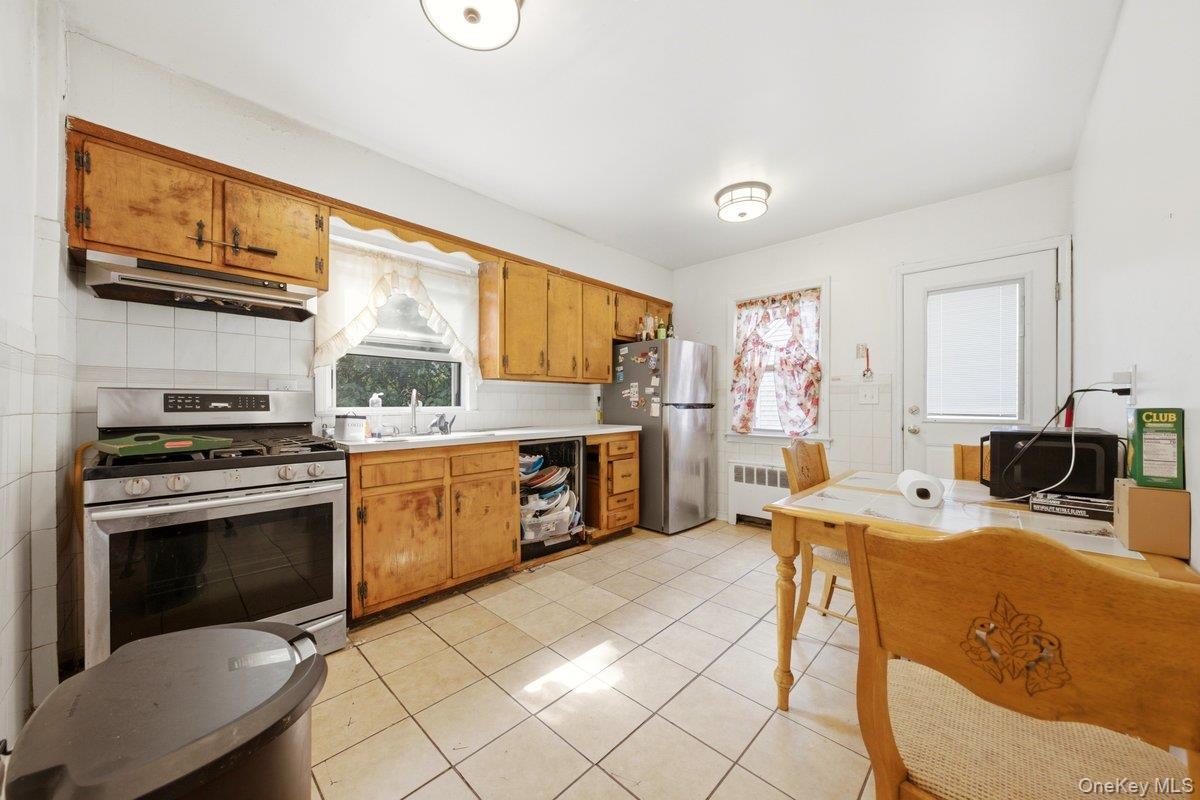 Single Family First Street Westchester County, NY 10704, MLS-1038781-2