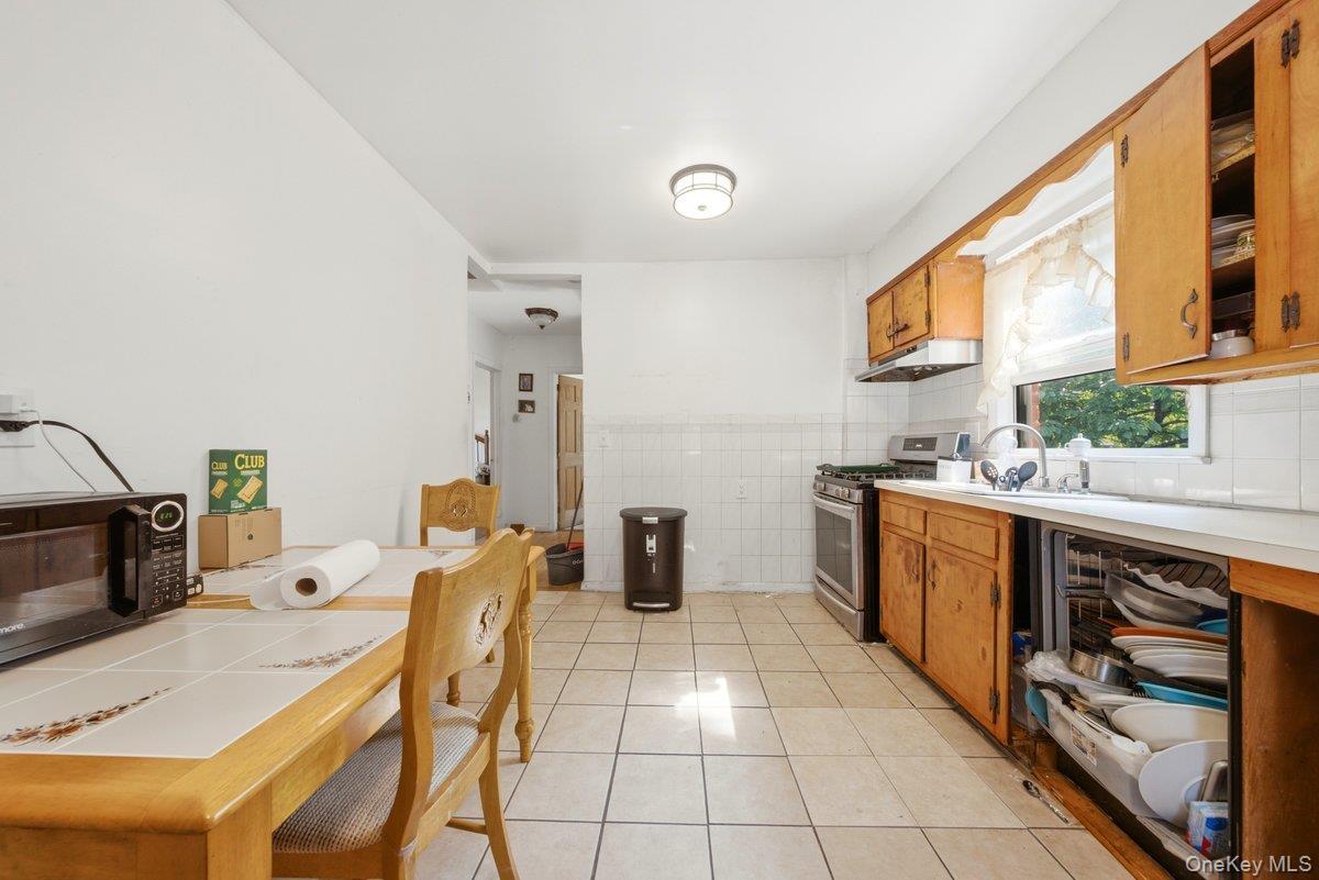 Single Family First Street Westchester County, NY 10704, MLS-1038781-4