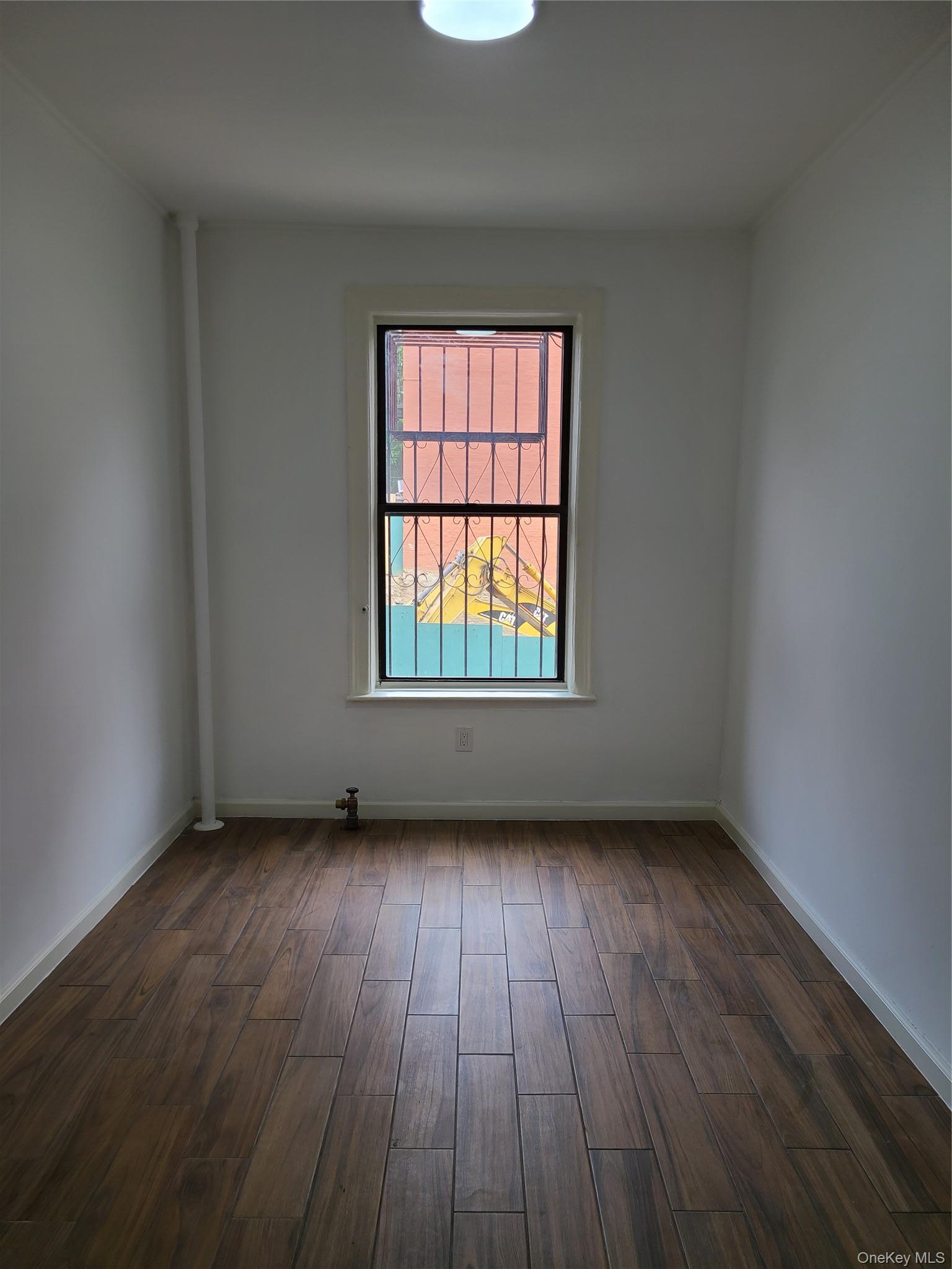 Single Family Seneca Avenue  Bronx, NY 10474, MLS-1038801-11