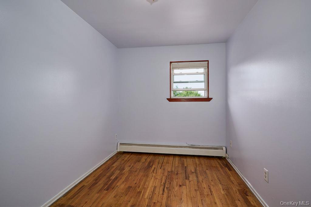 Single Family Throggs Neck Boulevard Bronx, NY 10465, MLS-1038811-34