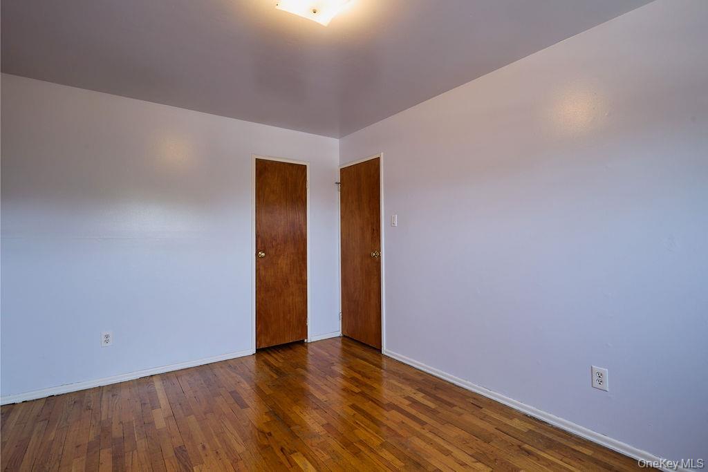 Single Family Throggs Neck Boulevard Bronx, NY 10465, MLS-1038811-36