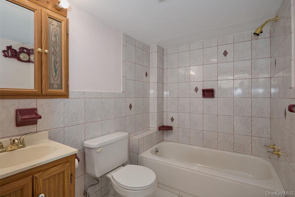 Single Family Throggs Neck Boulevard Bronx, NY 10465, MLS-1038811-40