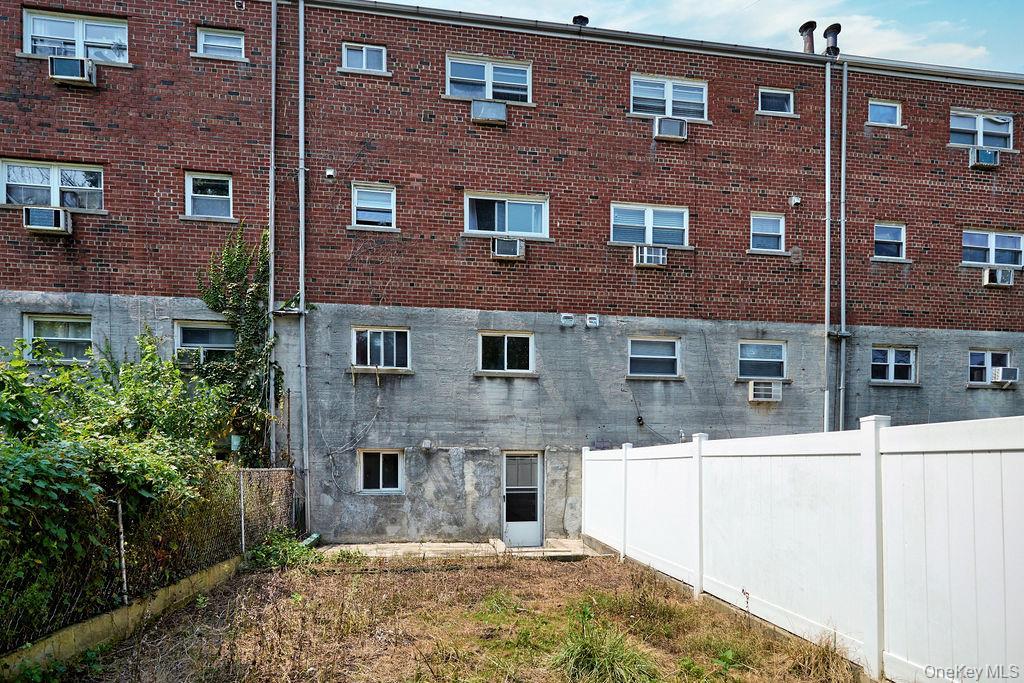Single Family Throggs Neck Boulevard Bronx, NY 10465, MLS-1038811-45