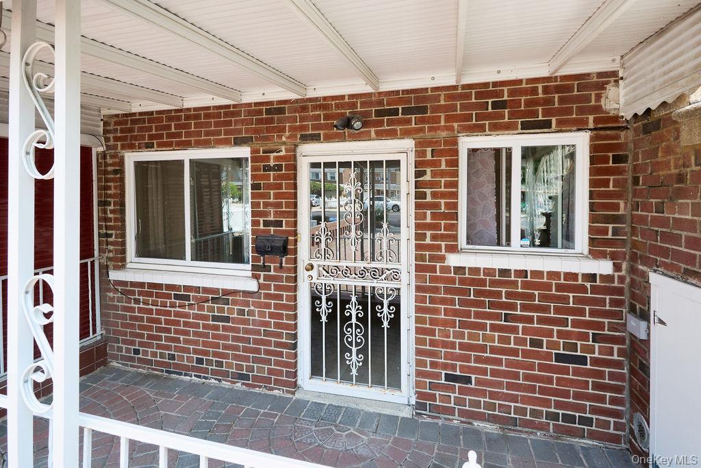 Single Family Throggs Neck Boulevard Bronx, NY 10465, MLS-1038811-49