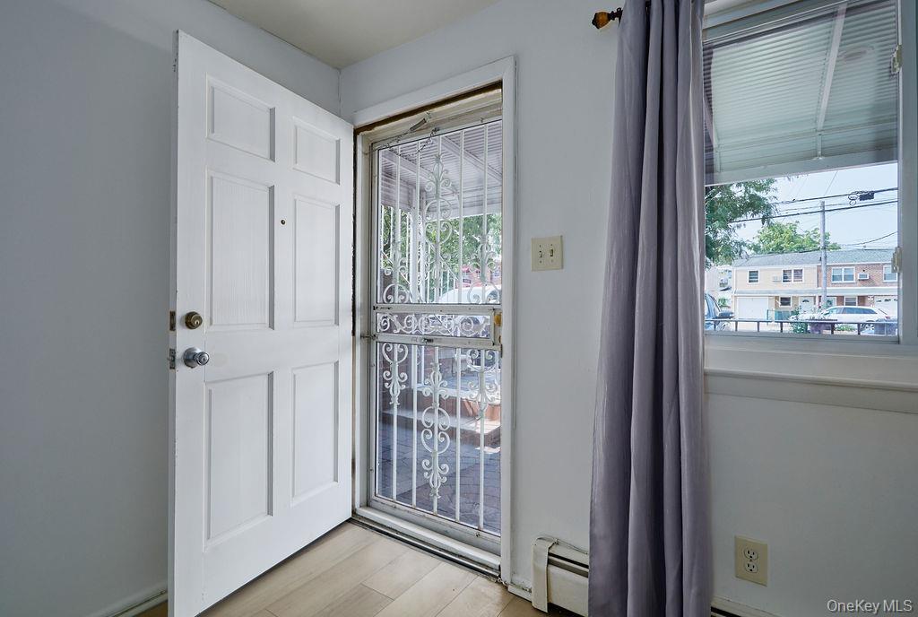 Single Family Throggs Neck Boulevard Bronx, NY 10465, MLS-1038811-7