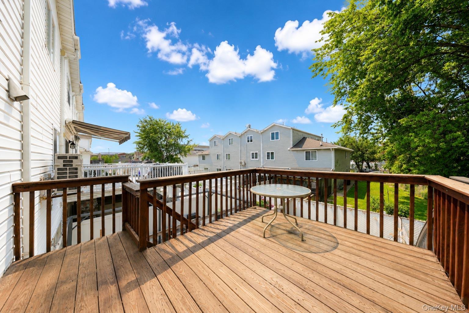 Single Family Medina Street Staten Island, NY 10306, MLS-1038812-15