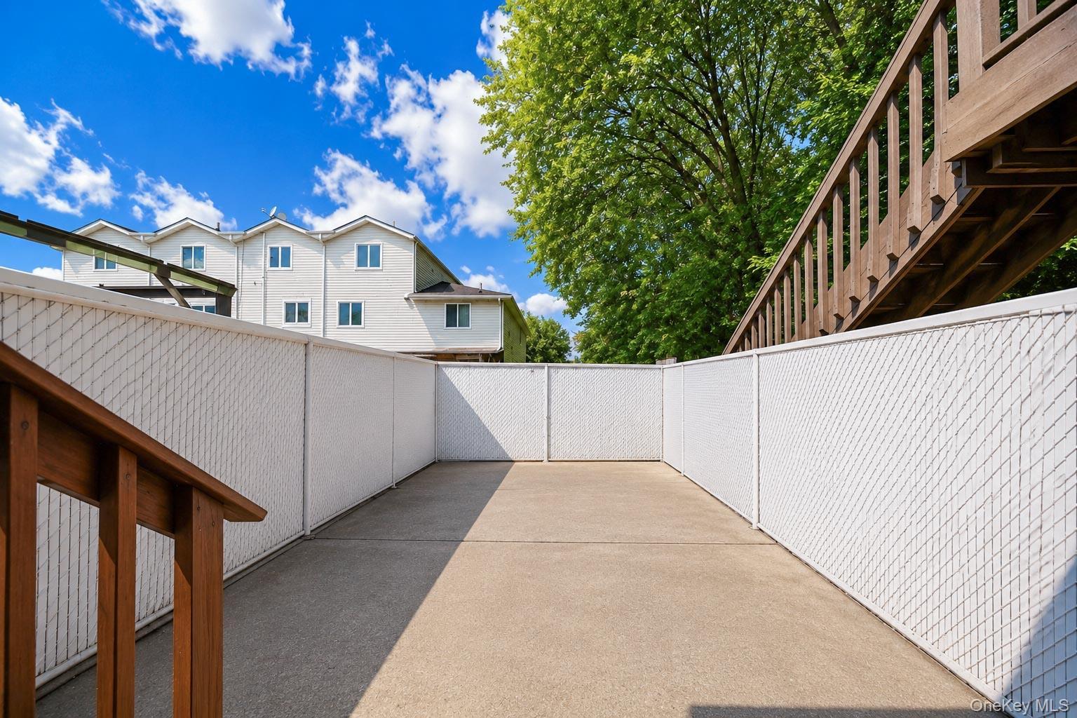 Single Family Medina Street Staten Island, NY 10306, MLS-1038812-16