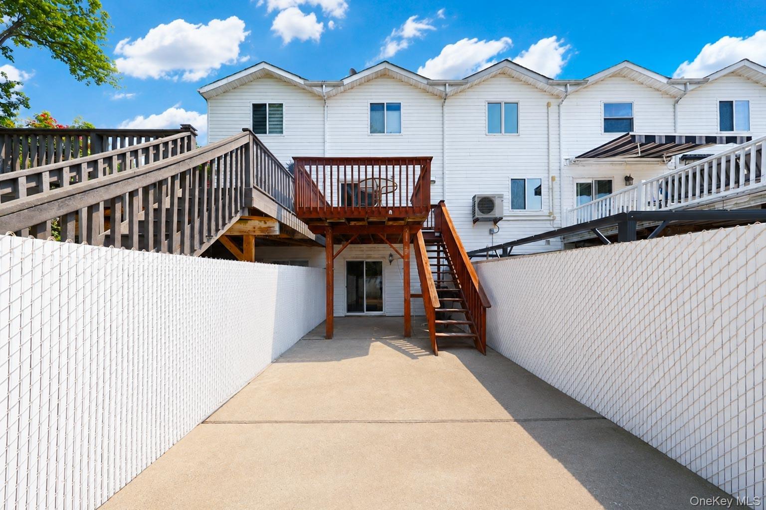 Single Family Medina Street  Staten Island, NY 10306, MLS-1038812-31