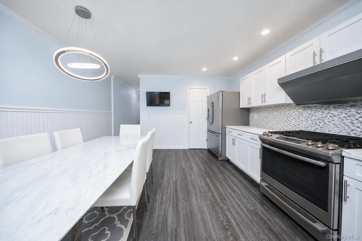 Single Family Medina Street Staten Island, NY 10306, MLS-1038812-6