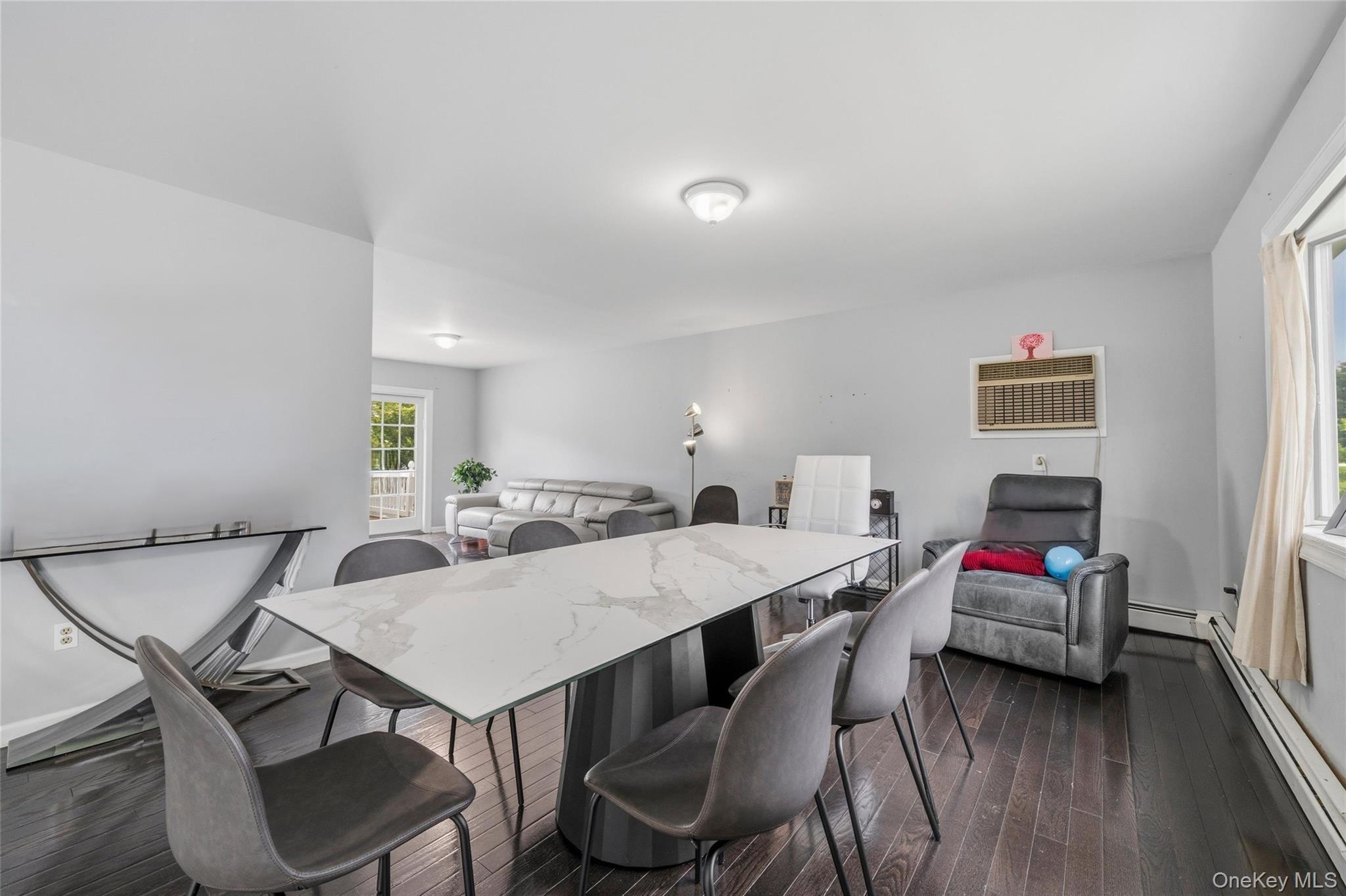 Single Family Newbury  Orange County, NY 10950, MLS-1038813-4