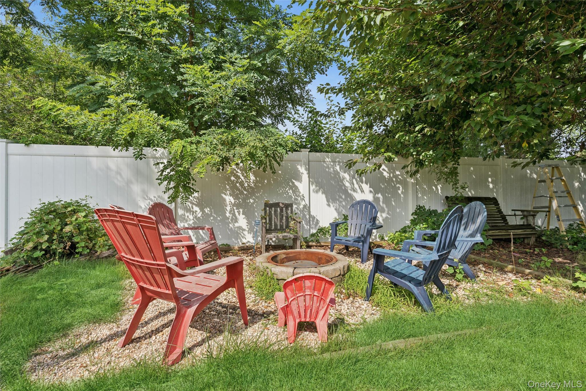 Single Family Larry Road S Suffolk County, NY 11784, MLS-1038816-25