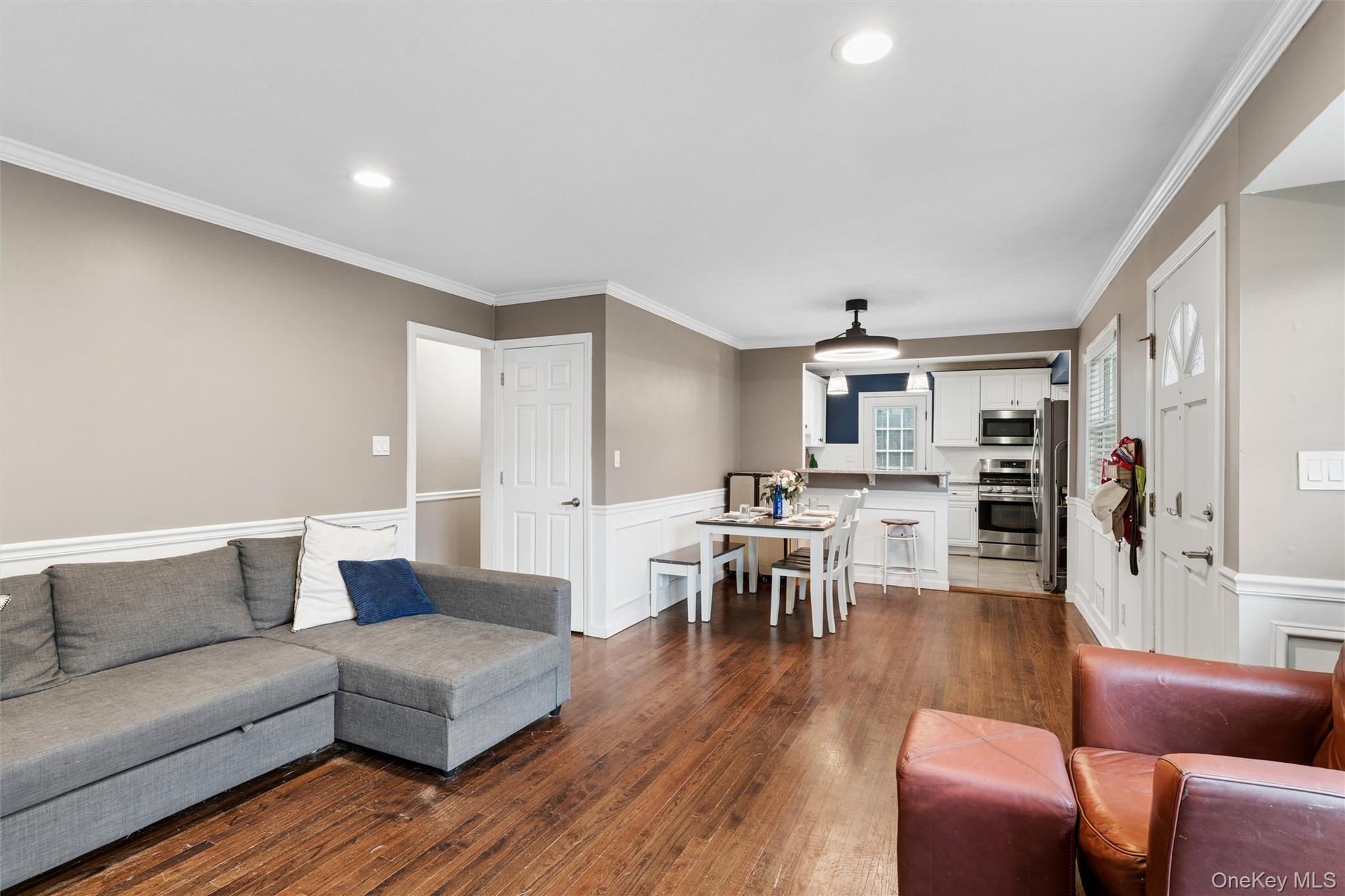 Single Family Larry Road S Suffolk County, NY 11784, MLS-1038816-5