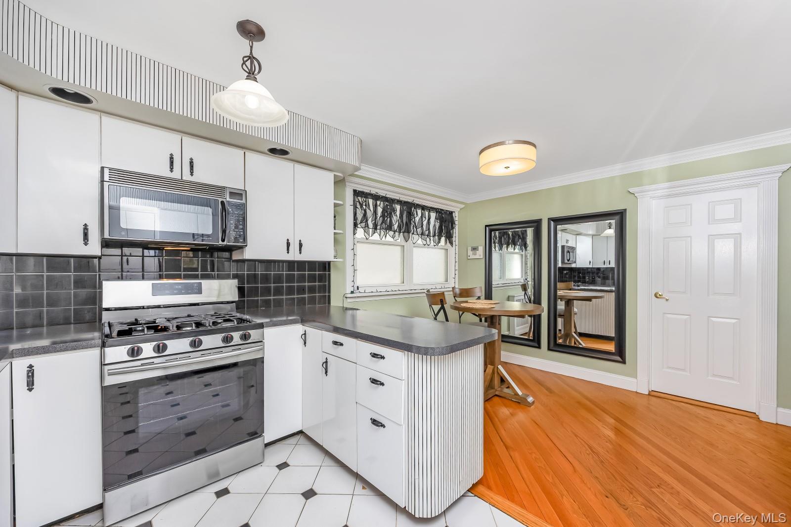 Single Family 61st Street  Queens, NY 11378, MLS-1038823-9