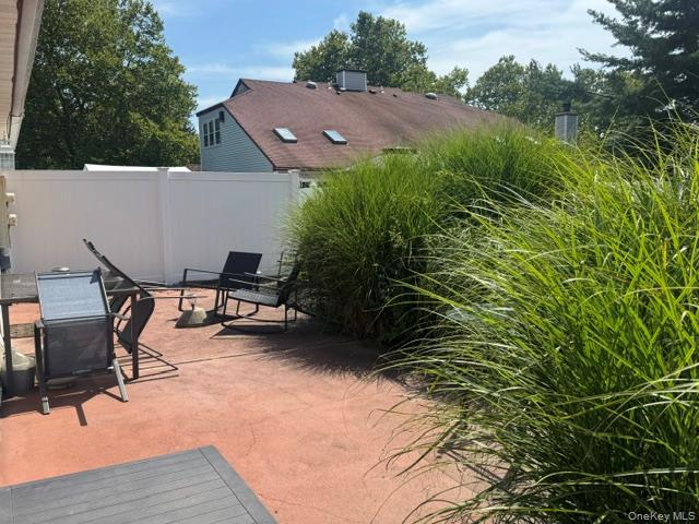 Single Family Potomac Court Suffolk County, NY 11727, MLS-1038829-14