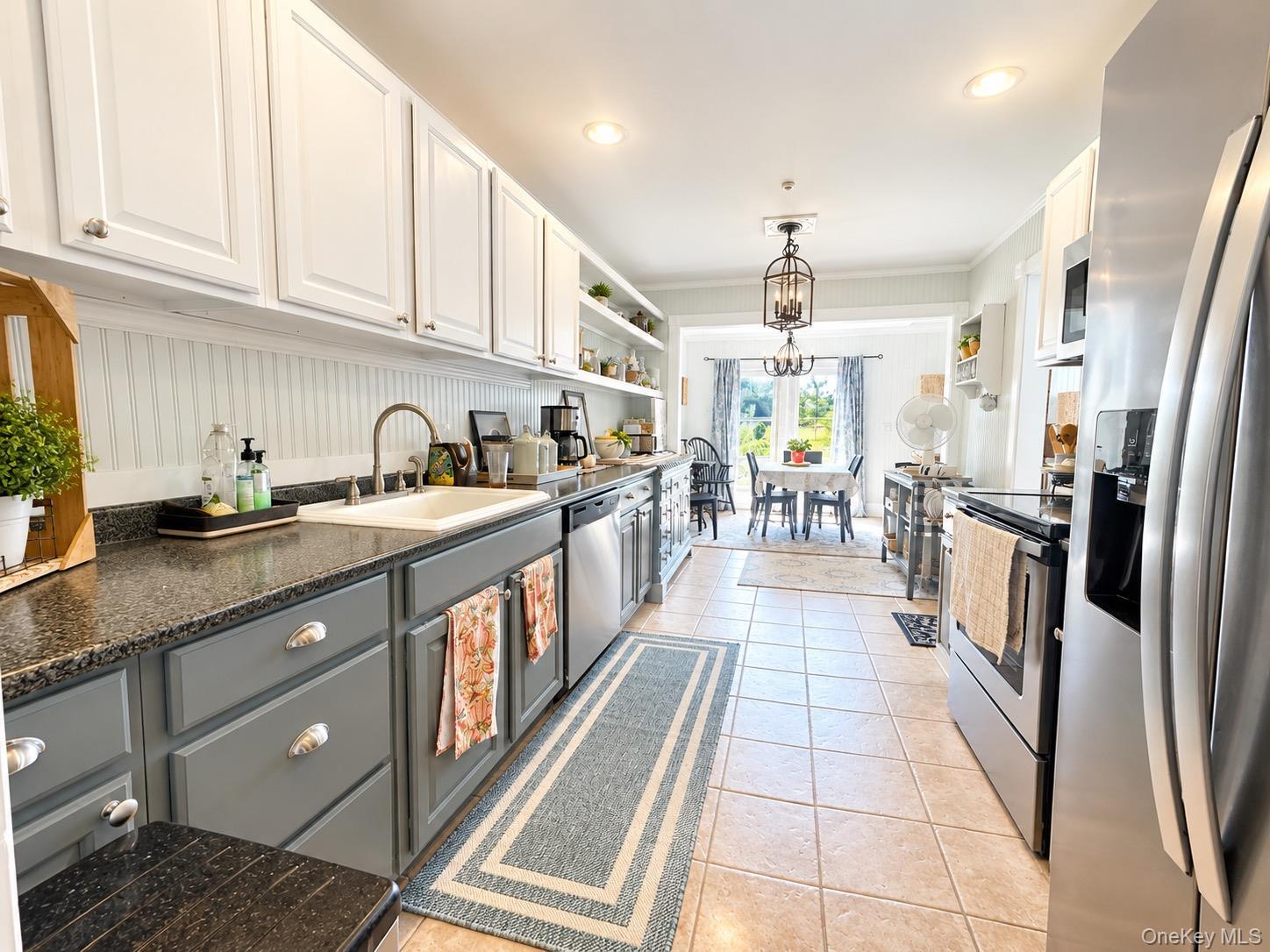 Single Family Potomac Court Suffolk County, NY 11727, MLS-1038829-4