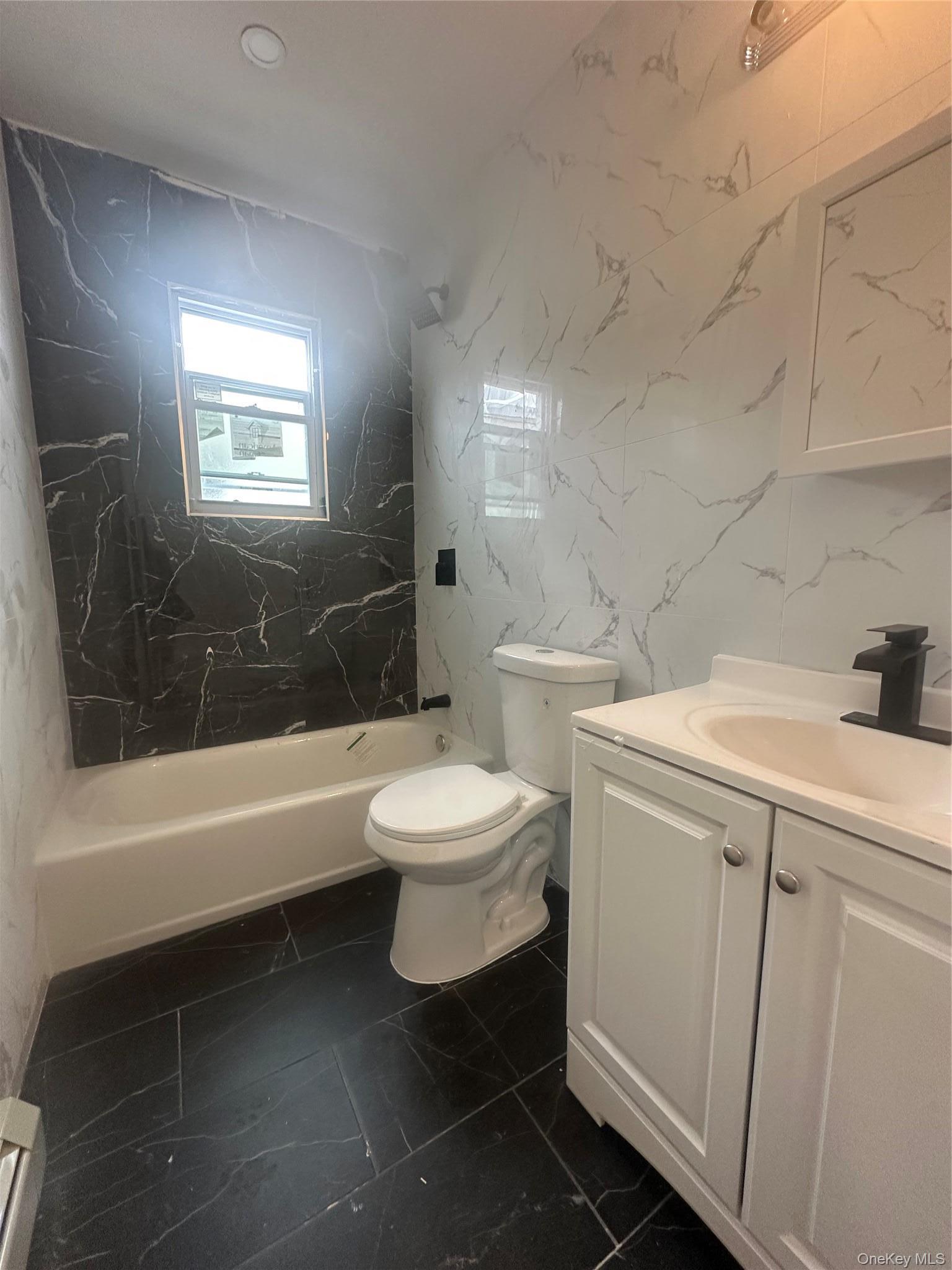 Single Family 69th Street  Queens, NY 11385, MLS-1038841-27