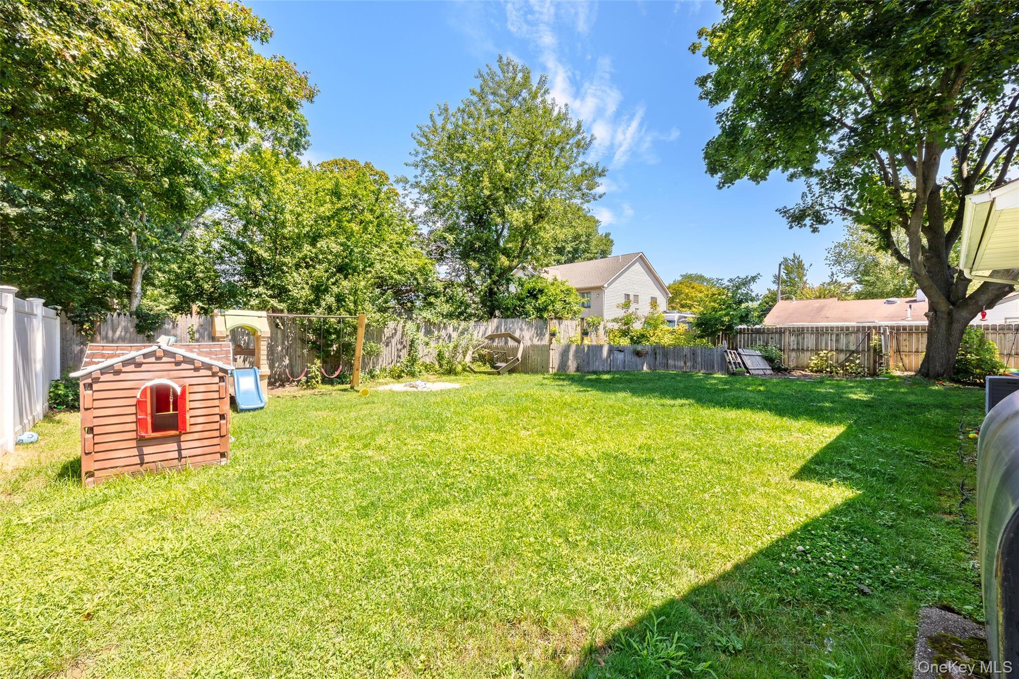 Single Family Udall Road Suffolk County, NY 11706, MLS-1038855-35