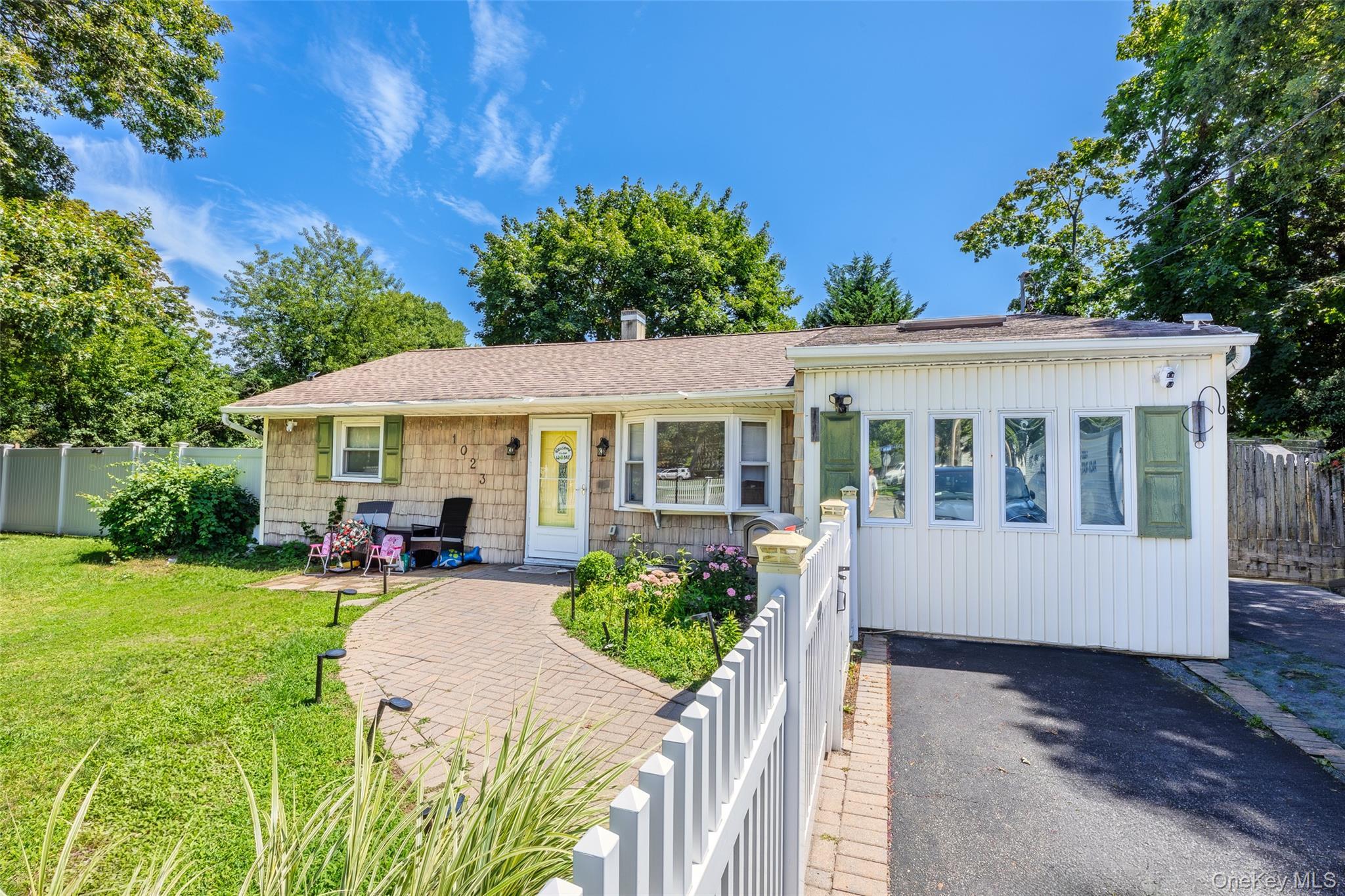 Single Family Udall Road Suffolk County, NY 11706, MLS-1038855-4