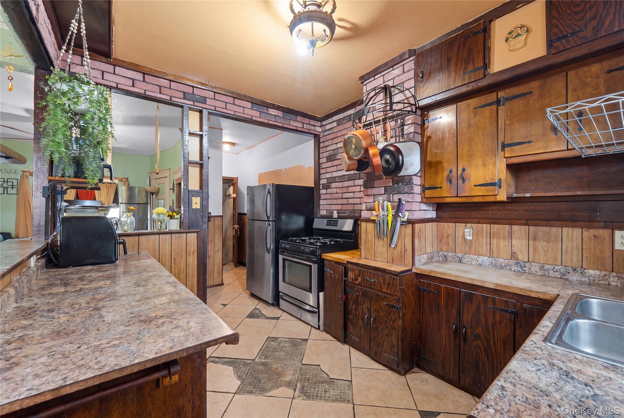Single Family 91st Avenue Queens, NY 11421, MLS-1038884-10
