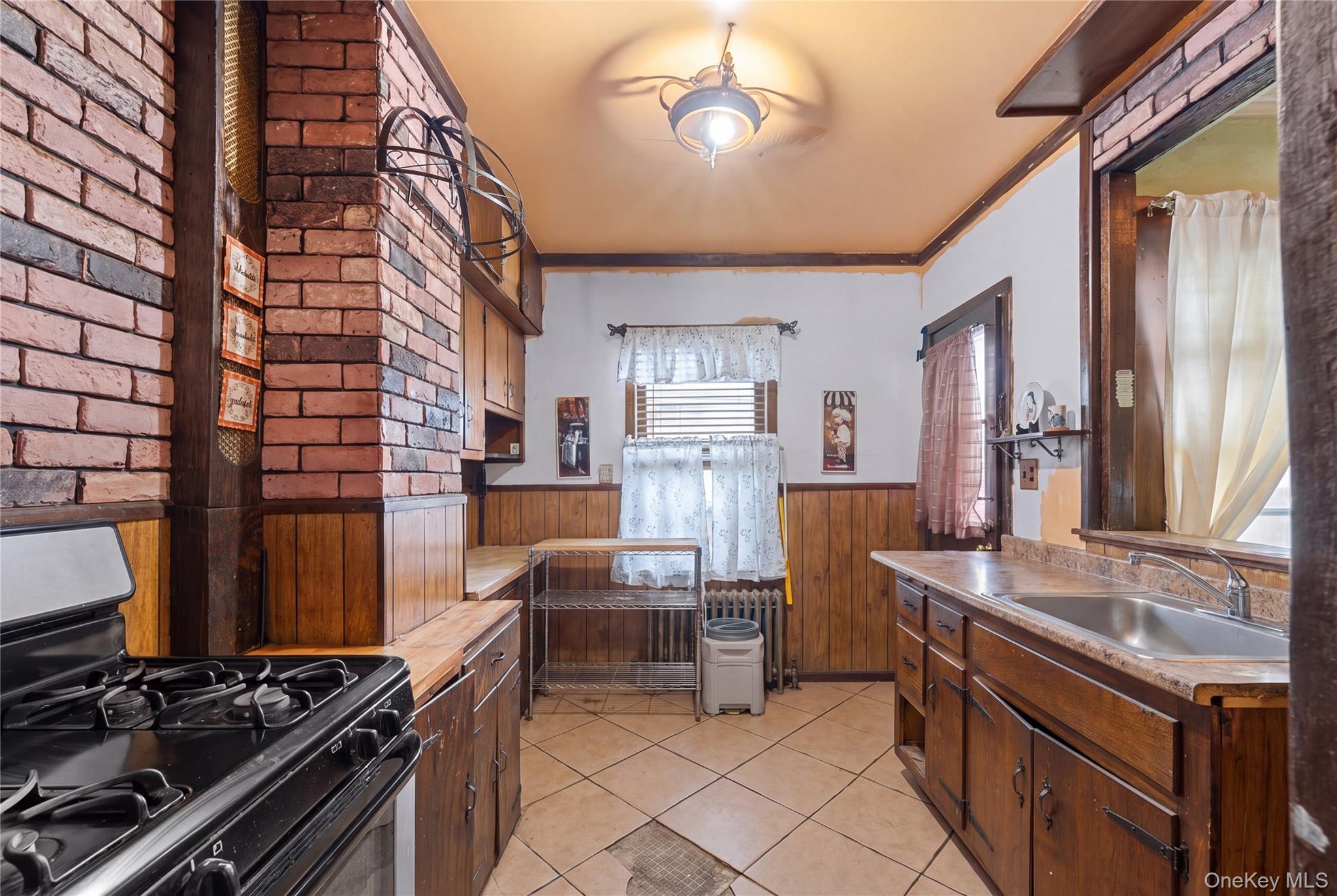 Single Family 91st Avenue Queens, NY 11421, MLS-1038884-11