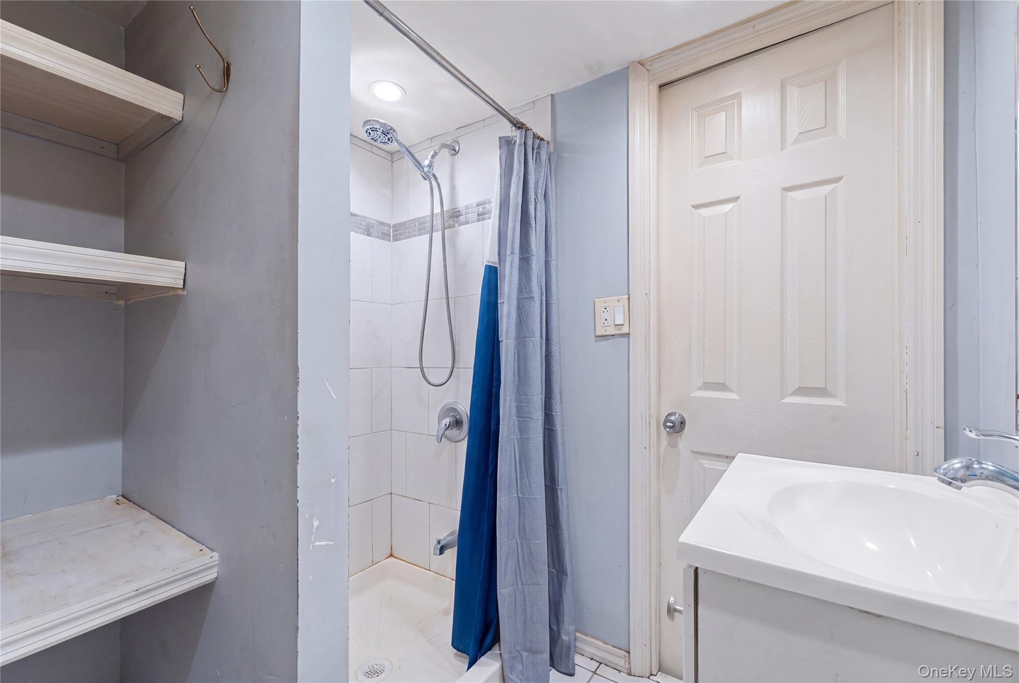 Single Family 91st Avenue Queens, NY 11421, MLS-1038884-17