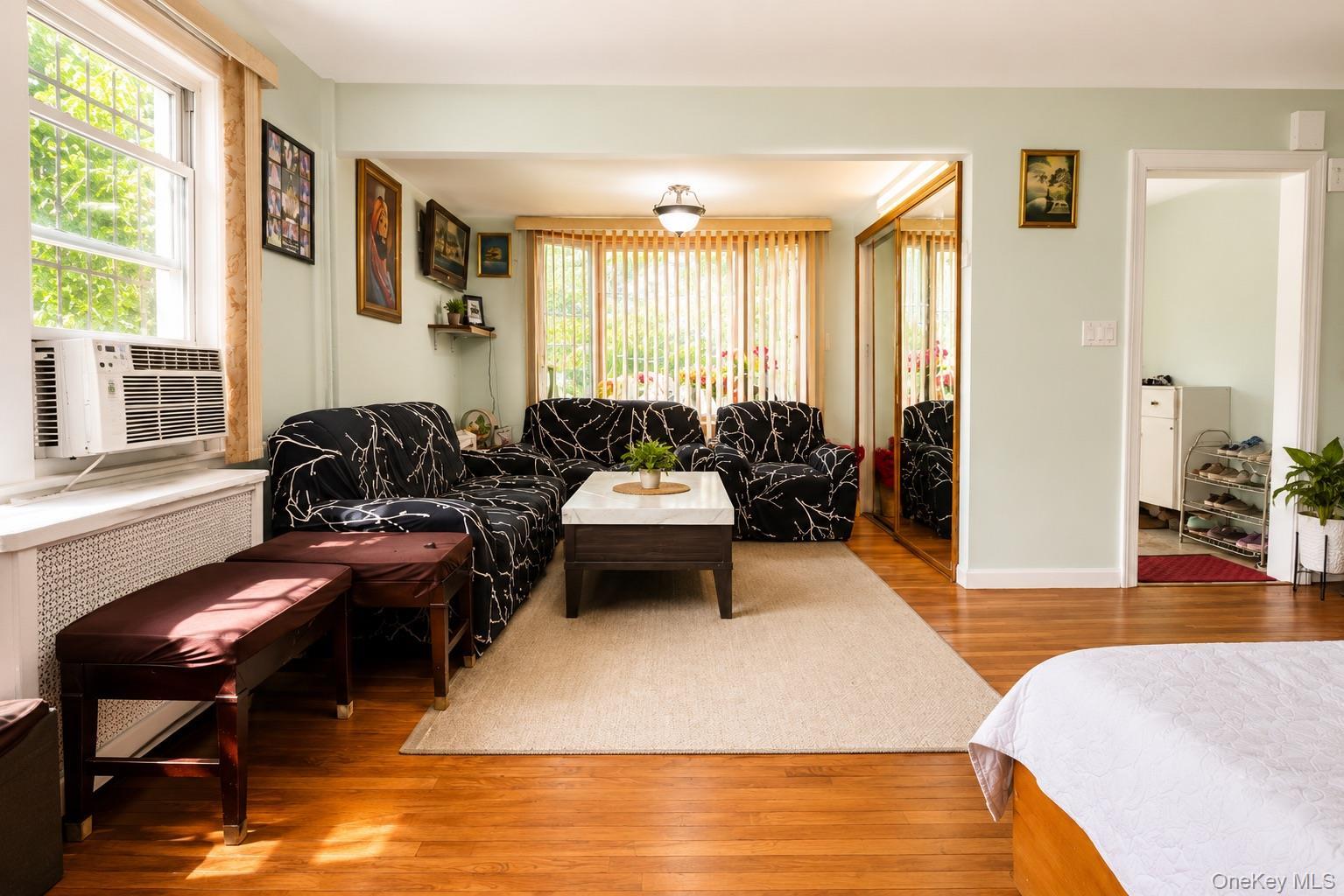 Single Family 123rd St  Queens, NY 11420, MLS-1038891-15