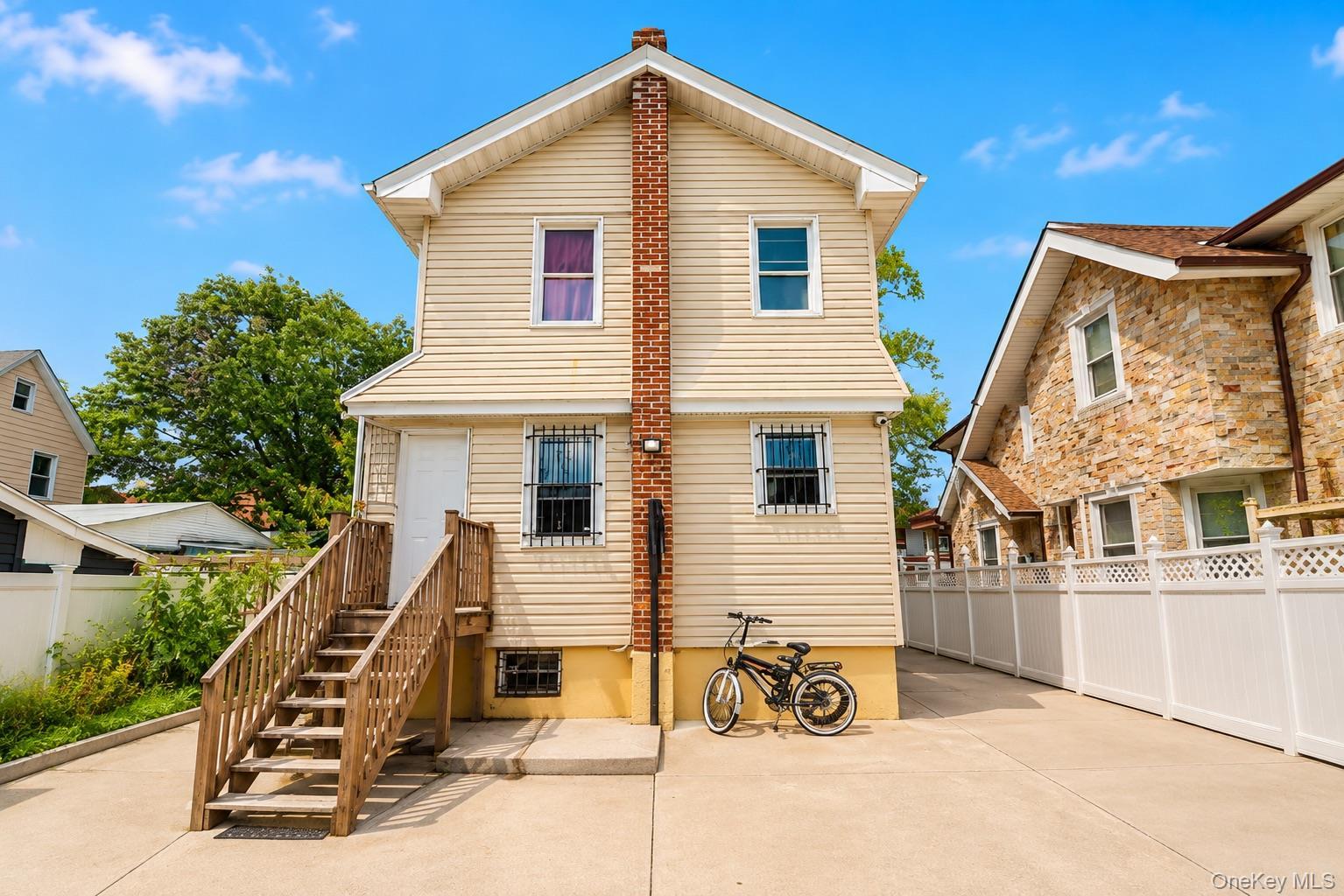 Single Family 123rd St  Queens, NY 11420, MLS-1038891-18