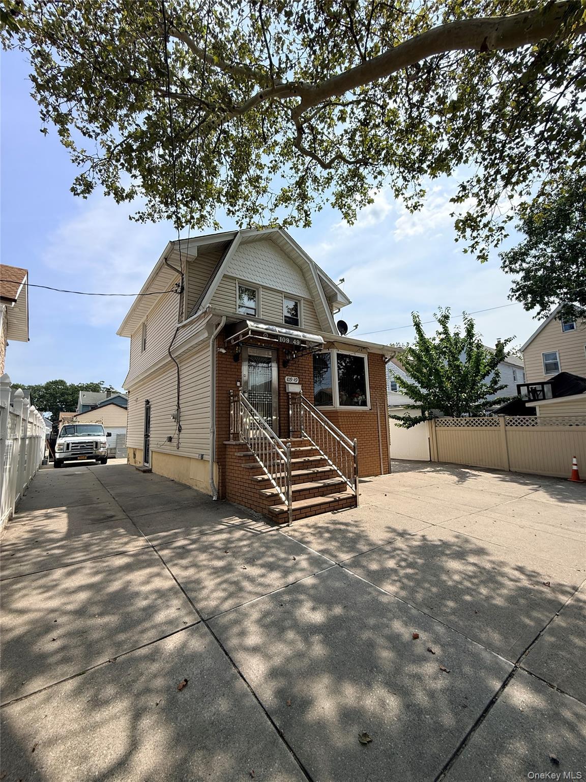 Single Family 123rd St Queens, NY 11420, MLS-1038891-2