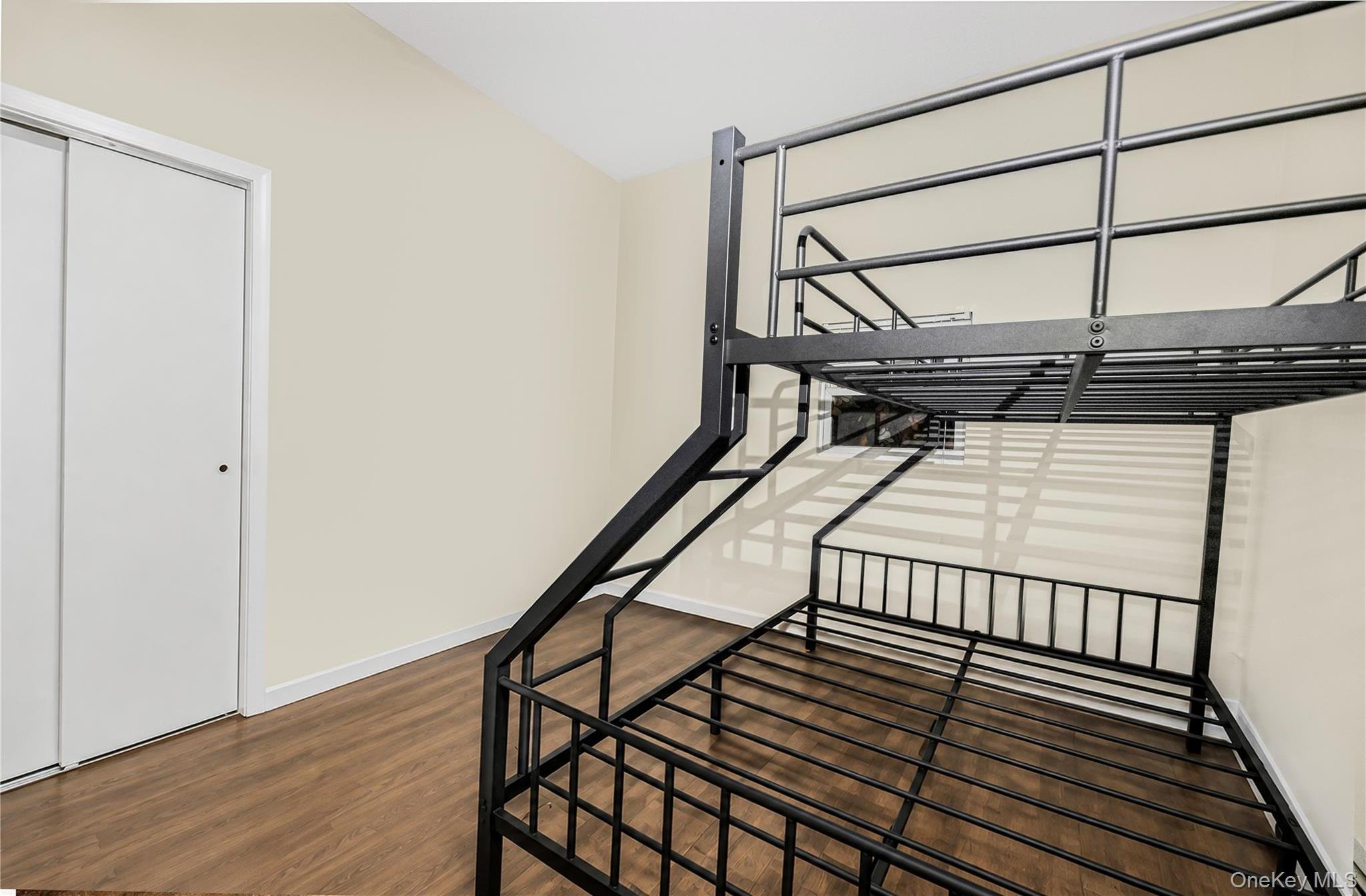 Single Family Harding Park  Bronx, NY 10473, MLS-1038896-17