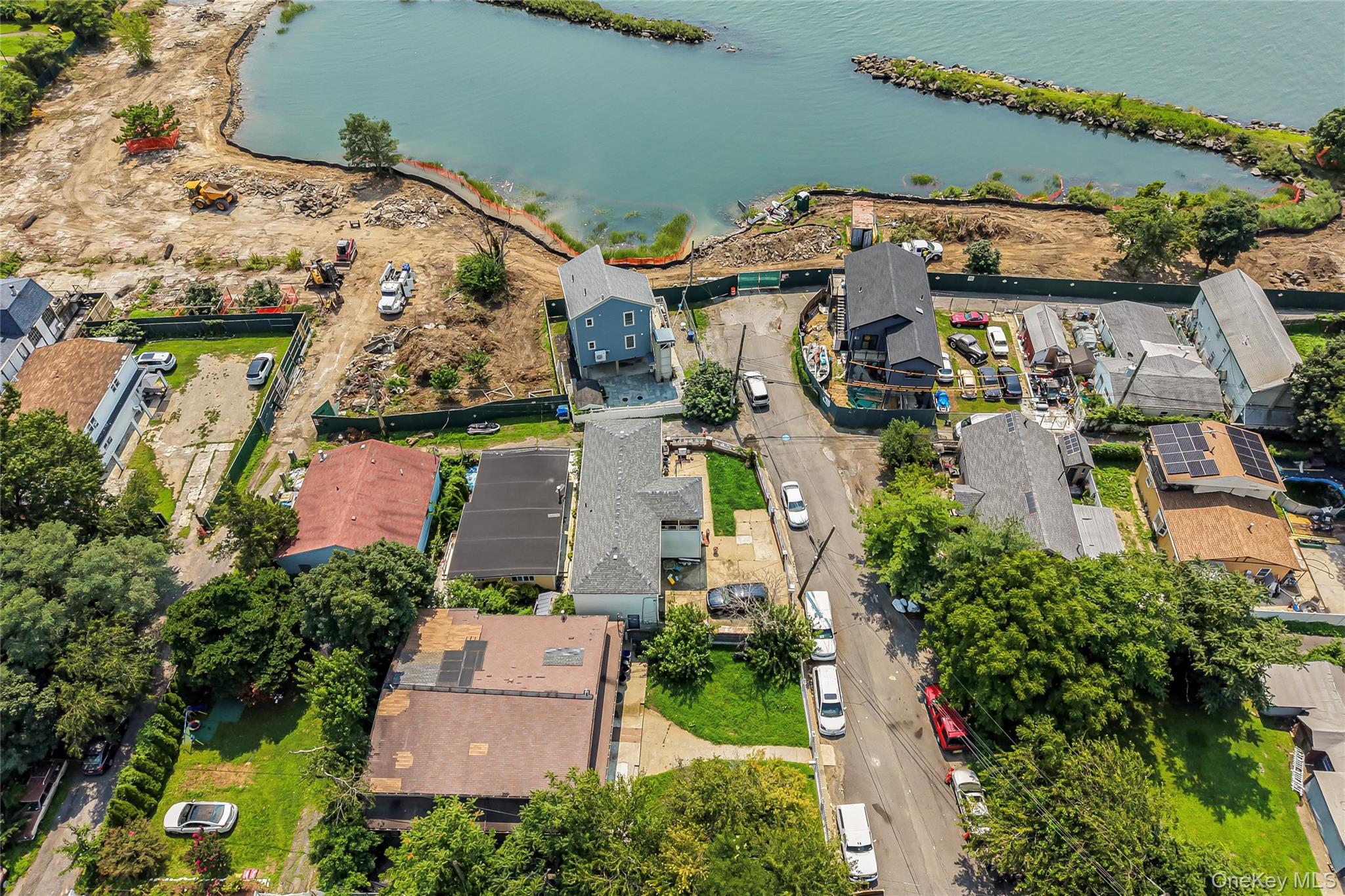Single Family Harding Park  Bronx, NY 10473, MLS-1038896-3