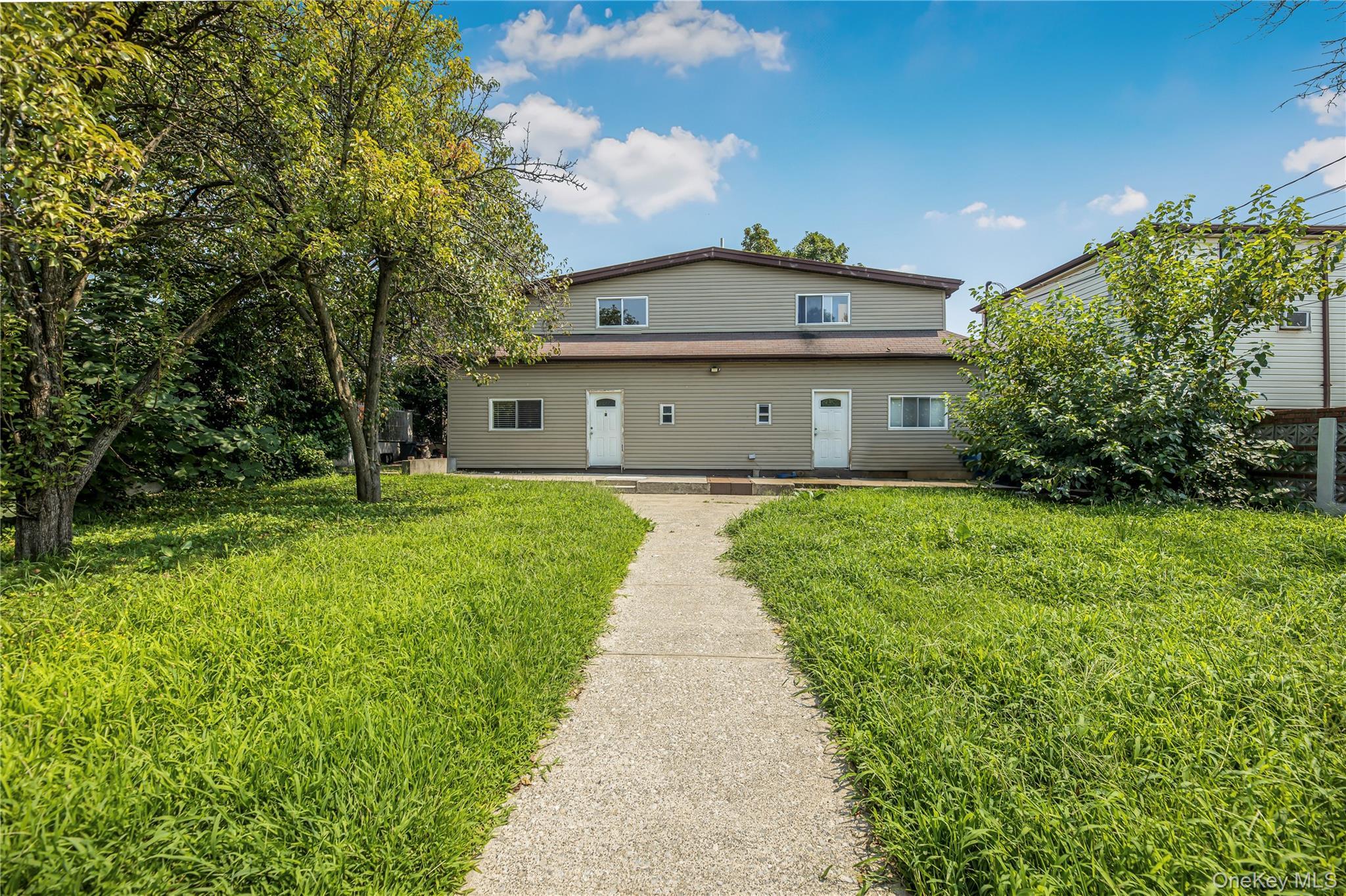 Single Family Harding Park  Bronx, NY 10473, MLS-1038896-8