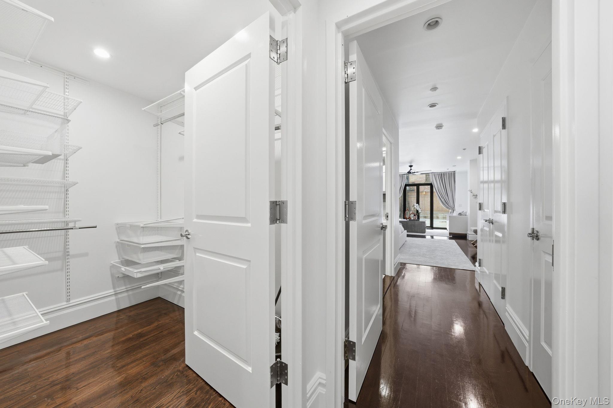 Single Family W 112th Street Manhattan, NY 10026, MLS-1038905-11