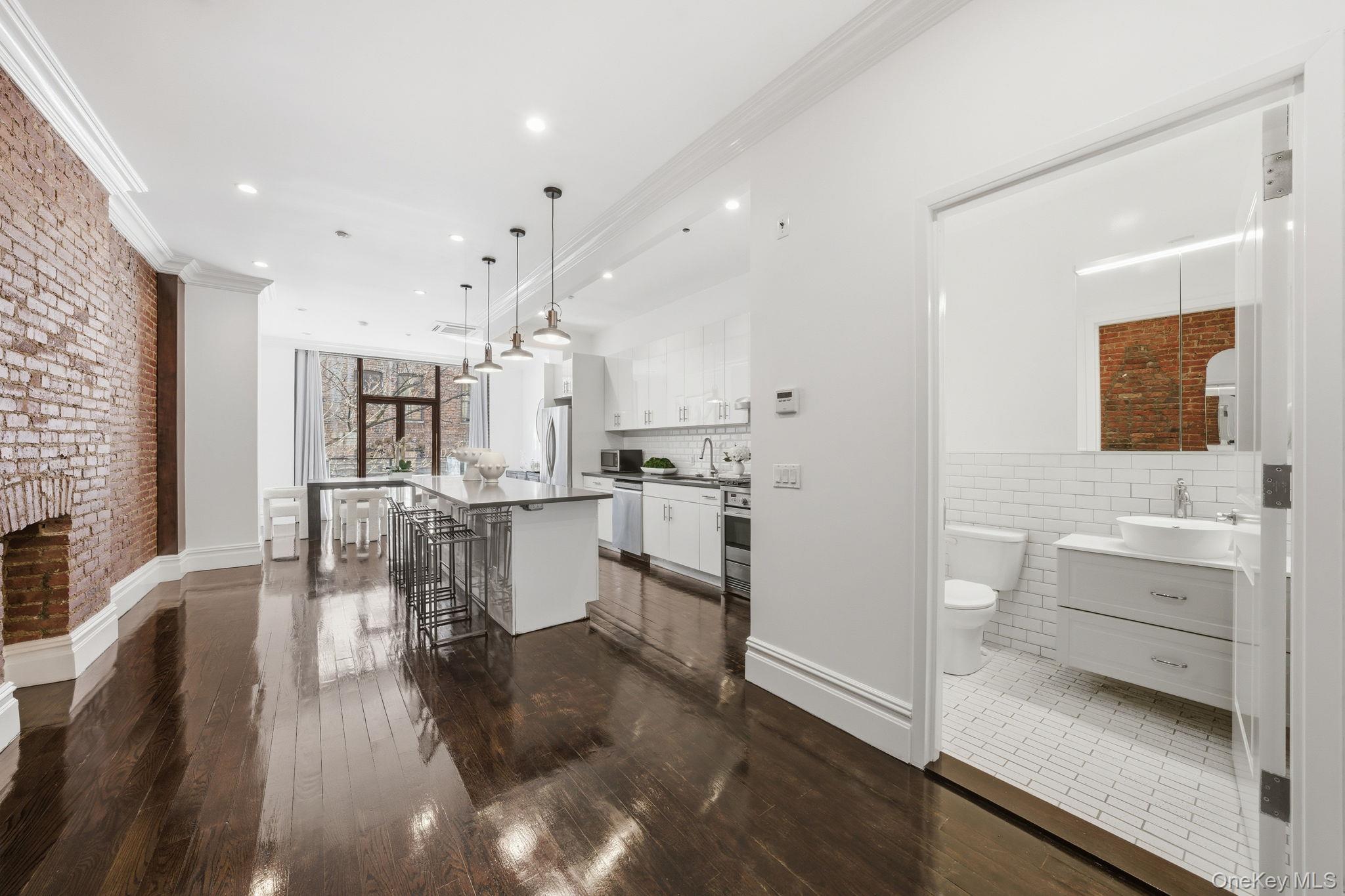 Single Family W 112th Street Manhattan, NY 10026, MLS-1038905-19