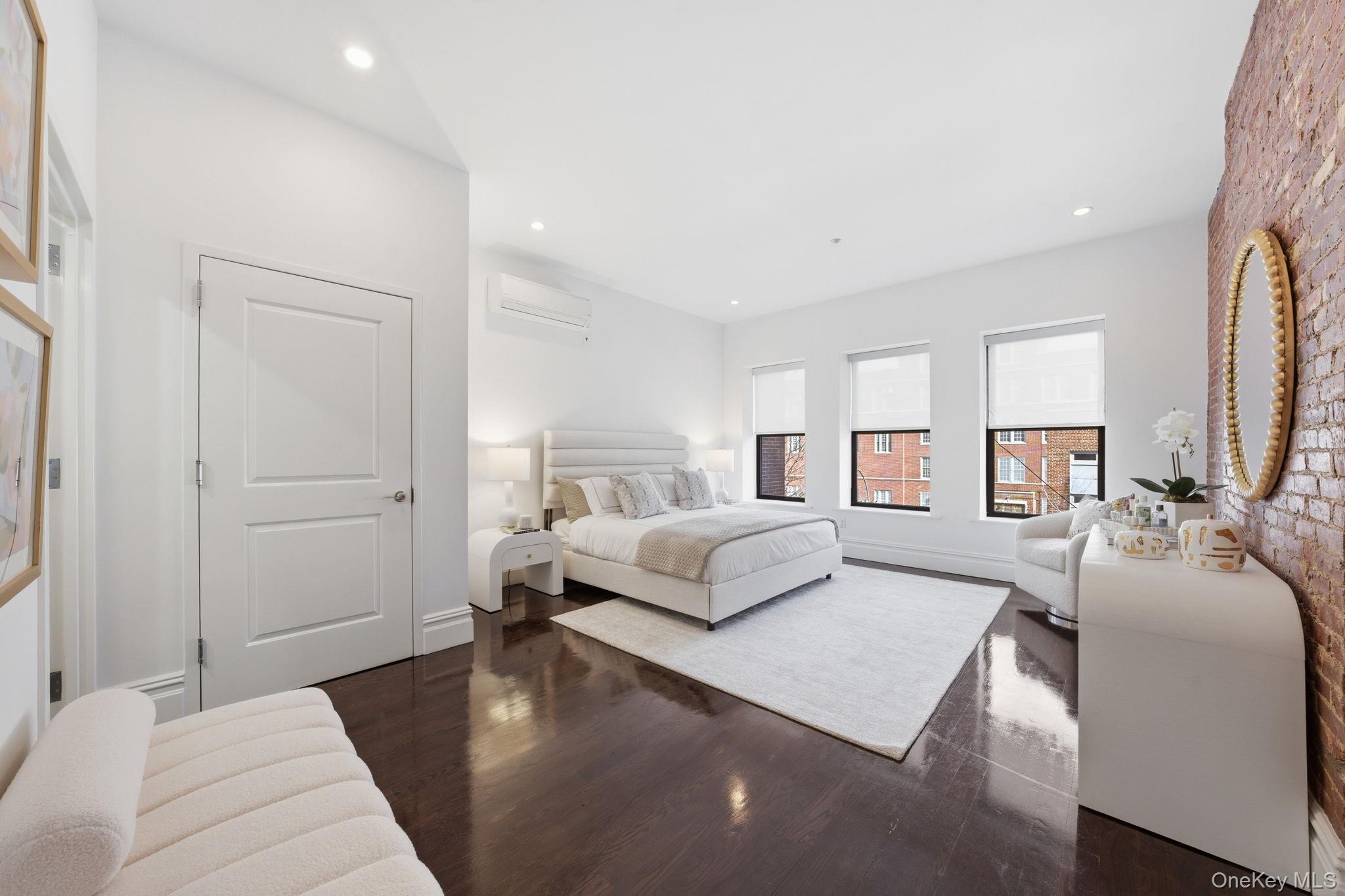 Single Family W 112th Street Manhattan, NY 10026, MLS-1038905-23