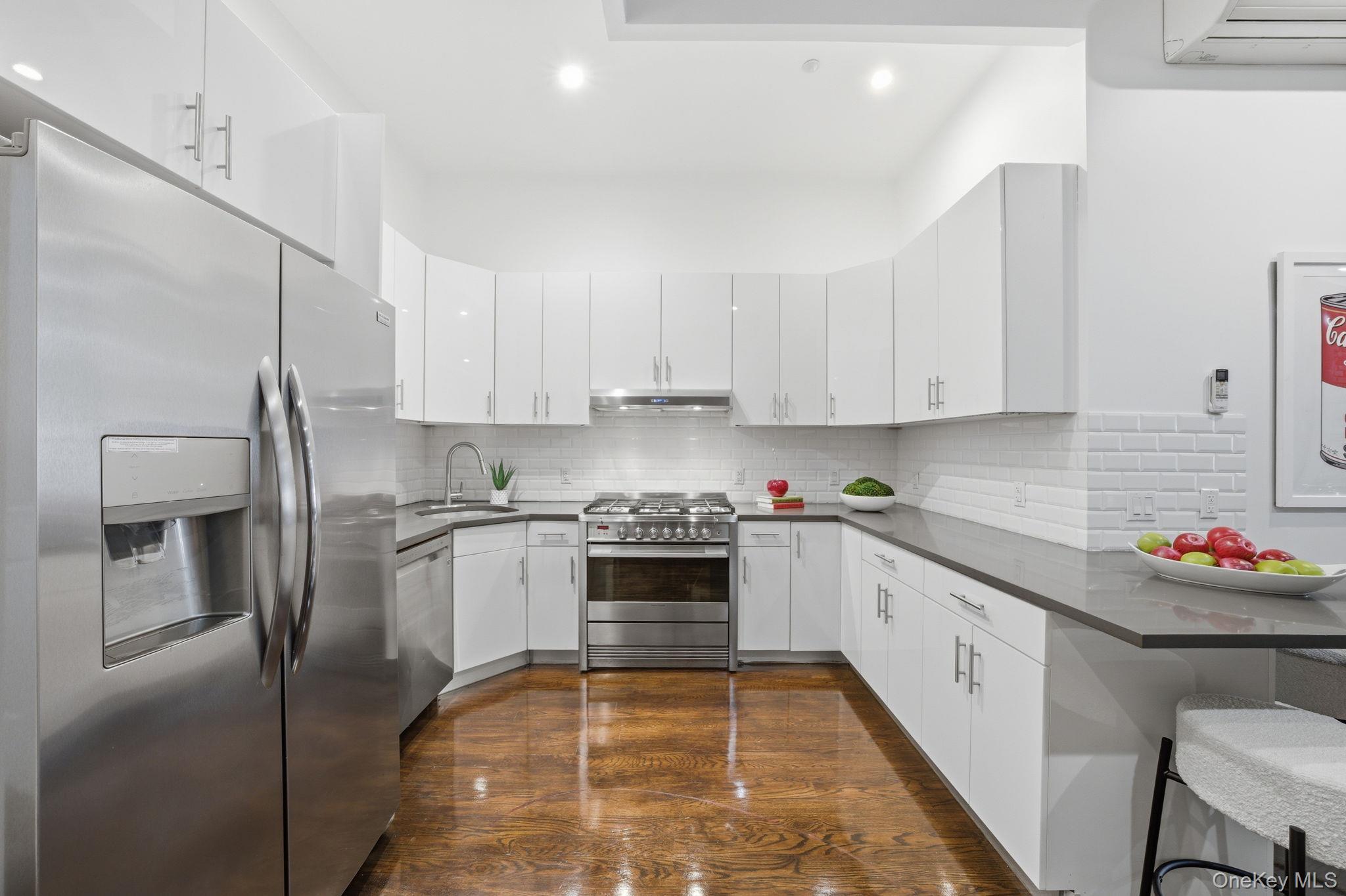 Single Family W 112th Street Manhattan, NY 10026, MLS-1038905-4