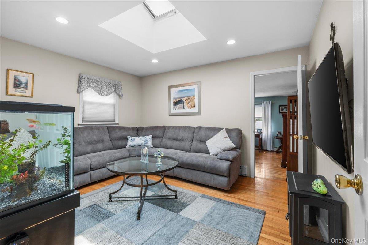 Single Family Stratler Drive Suffolk County, NY 11967, MLS-1038933-22