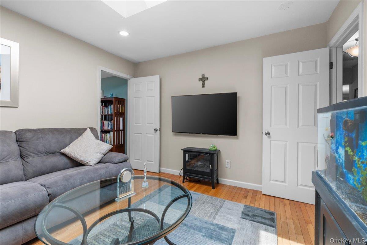 Single Family Stratler Drive Suffolk County, NY 11967, MLS-1038933-23
