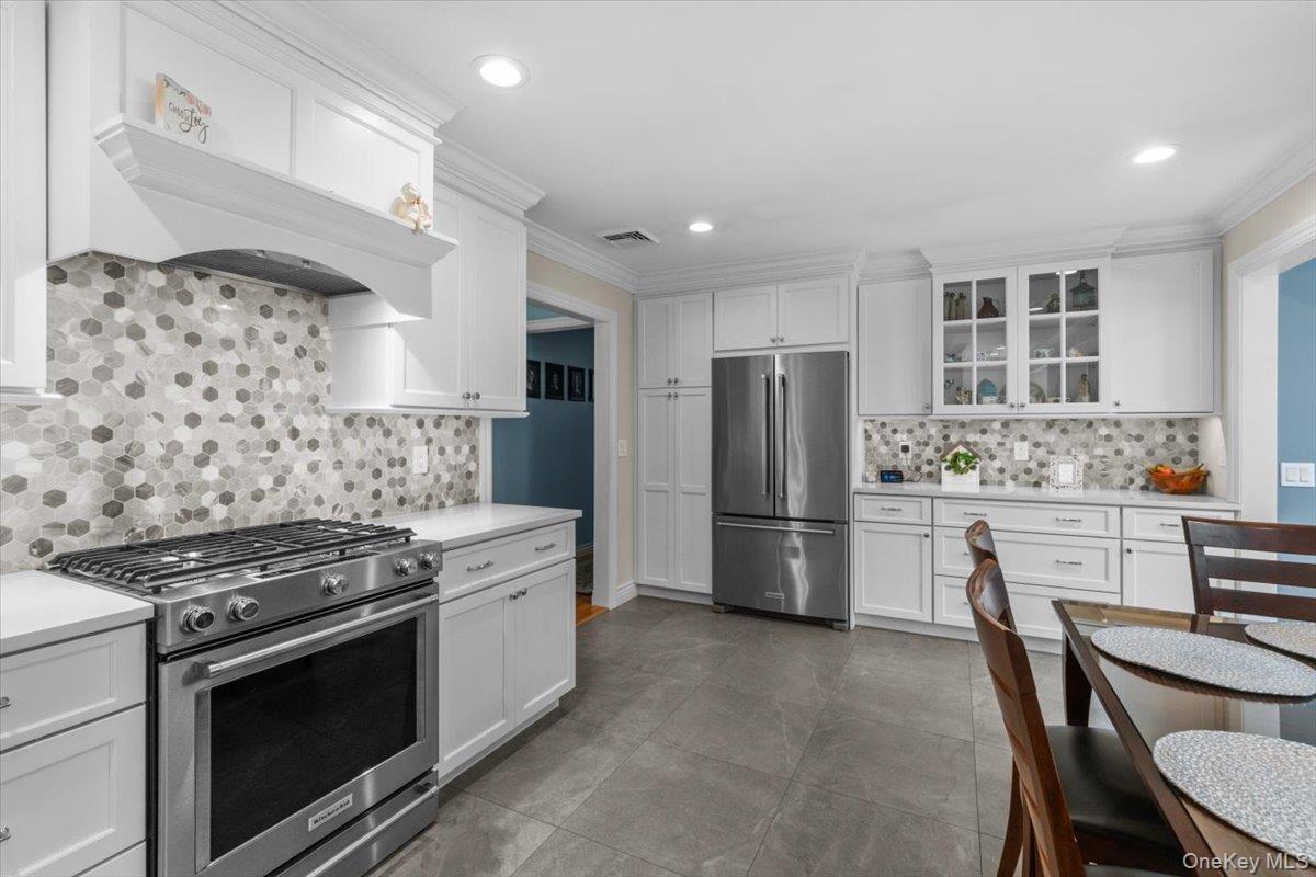 Single Family Stratler Drive Suffolk County, NY 11967, MLS-1038933-9