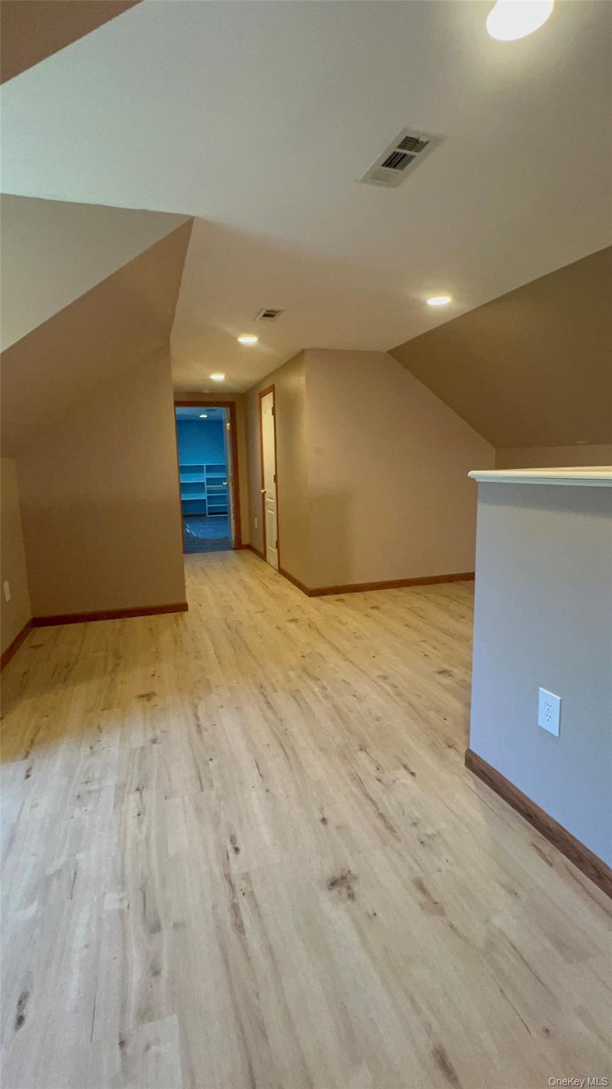 Single Family Box Tree  Suffolk County, NY 11942, MLS-1038939-9