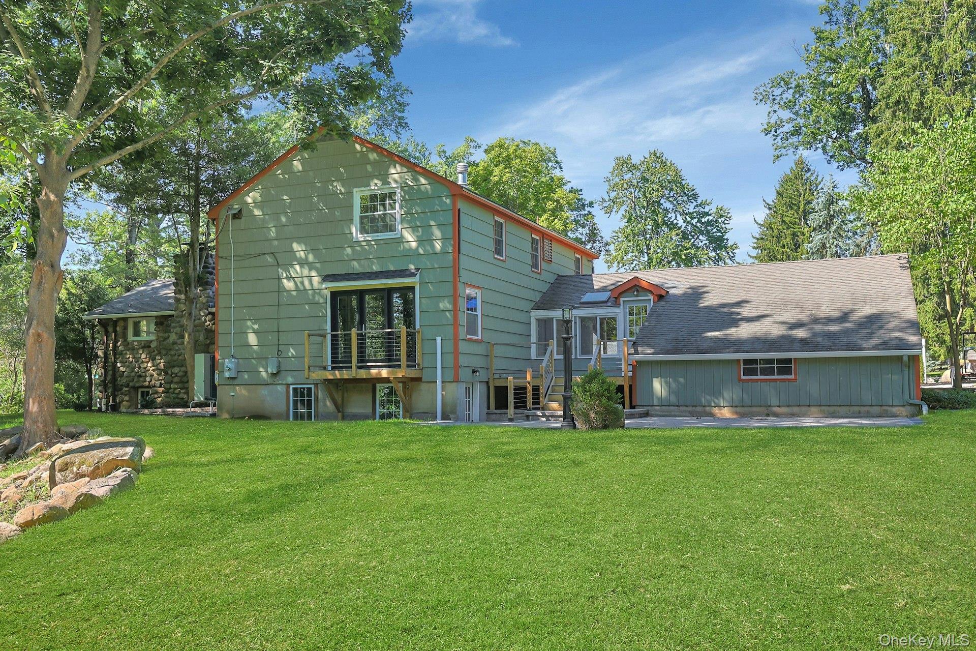 Single Family Babbling Brook Lane Rockland County, NY 10989, MLS-1038946-44