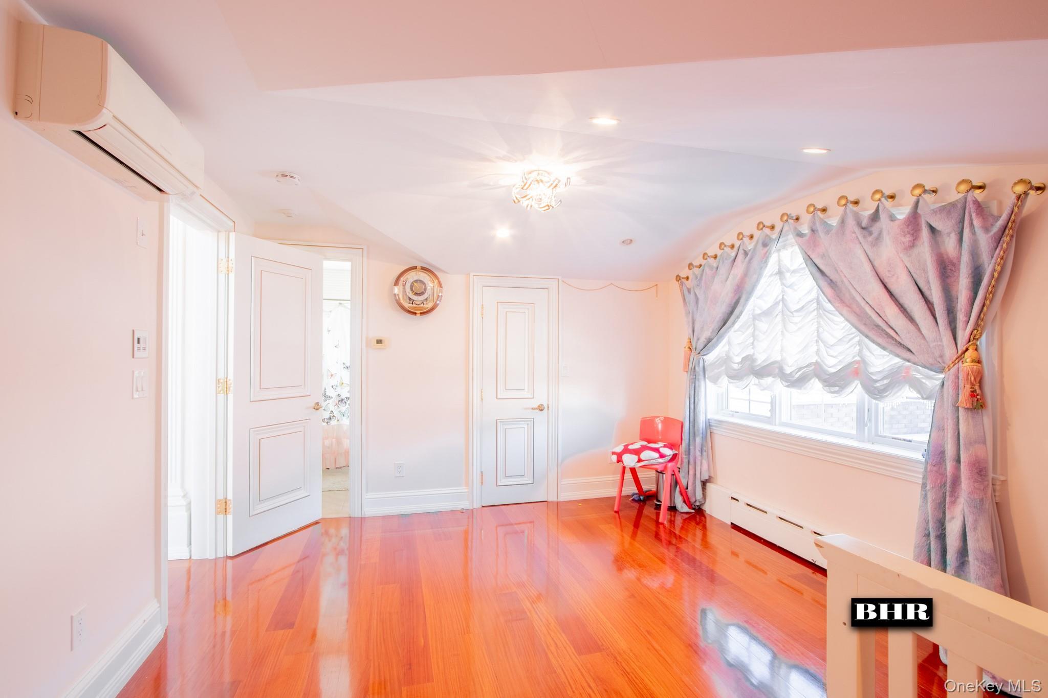 Single Family Ocean Avenue Brooklyn, NY 11235, MLS-1038947-18