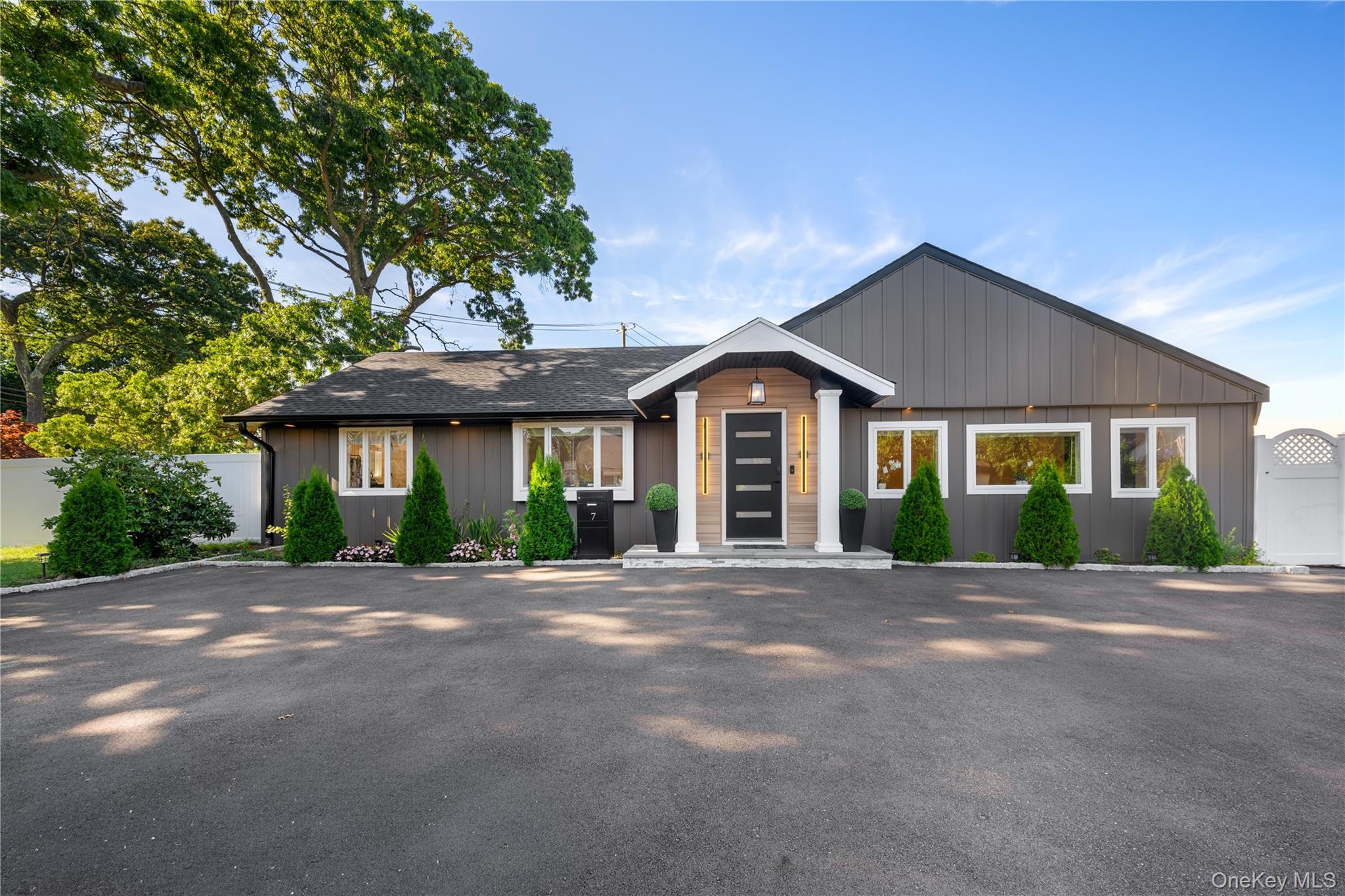 Single Family Tyrconnell Avenue Nassau County, NY 11762, MLS-1038950-2