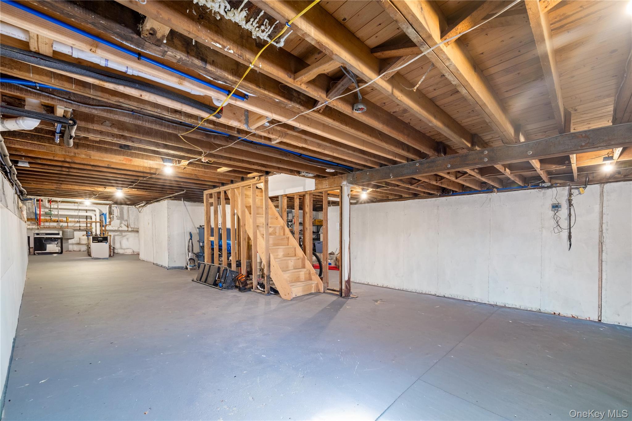 Single Family Tyrconnell Avenue Nassau County, NY 11762, MLS-1038950-40
