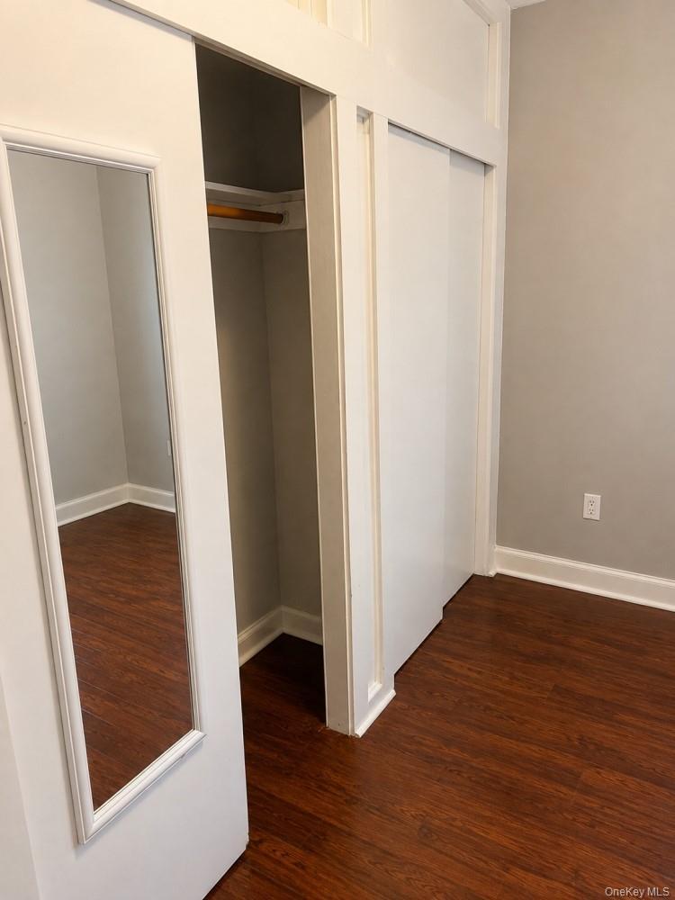 Single Family E 229th Street Bronx, NY 10466, MLS-1038961-5